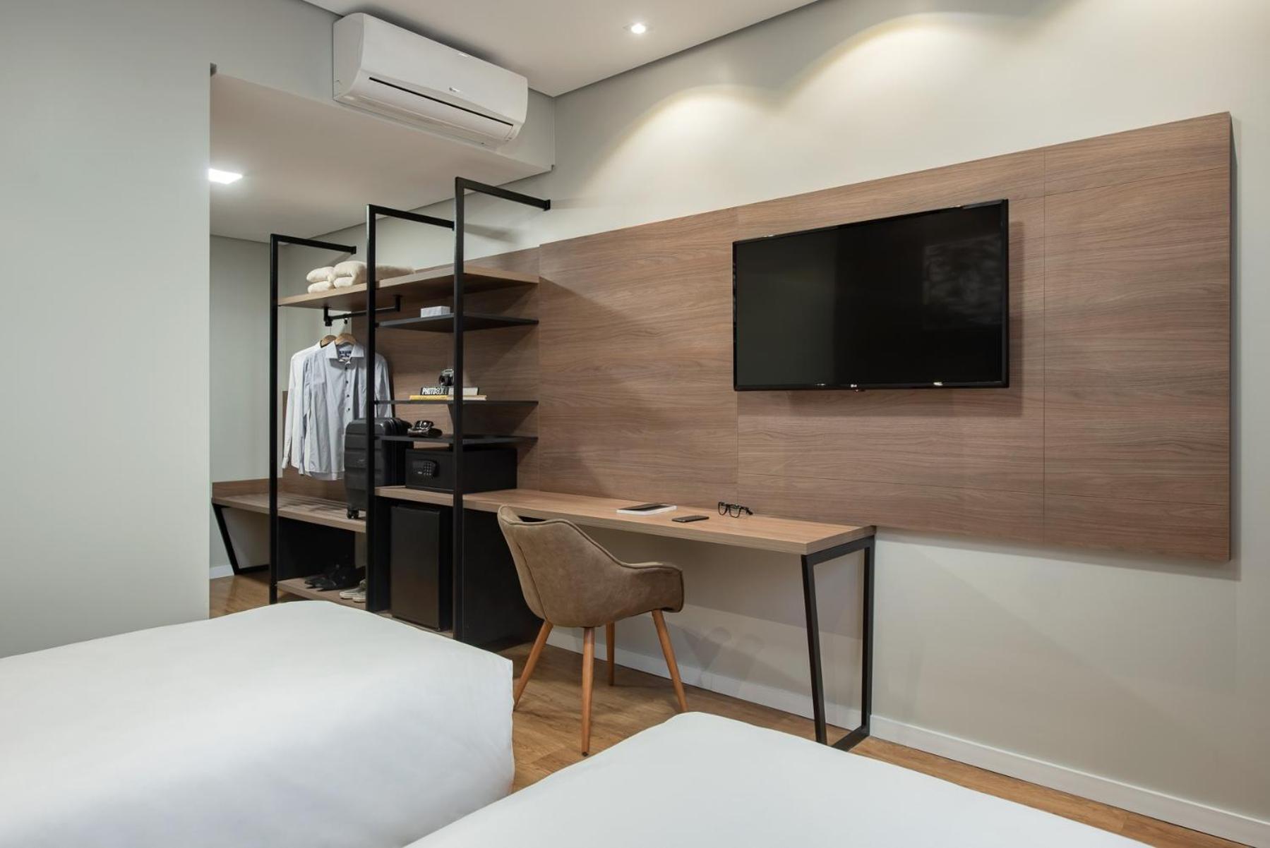 Double Room - Disability Access photo 3