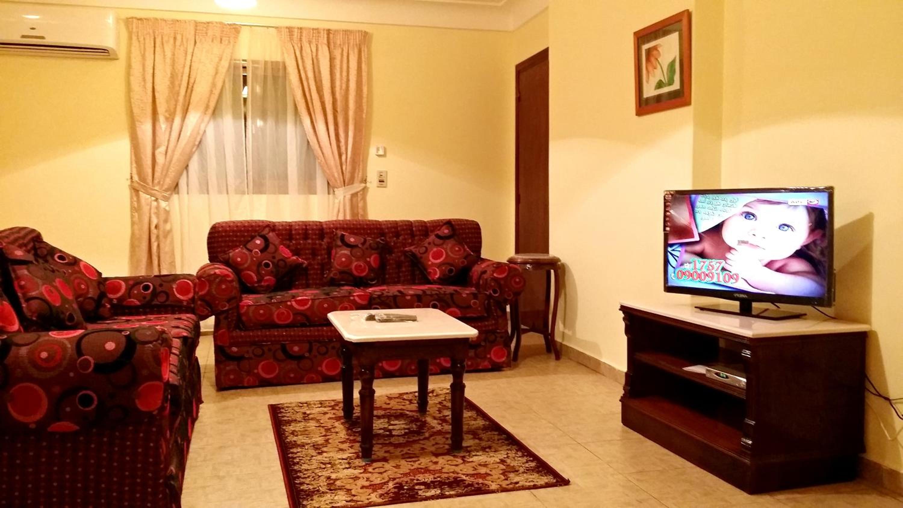 Executive  Three-Bedroom Suite - Photo 3