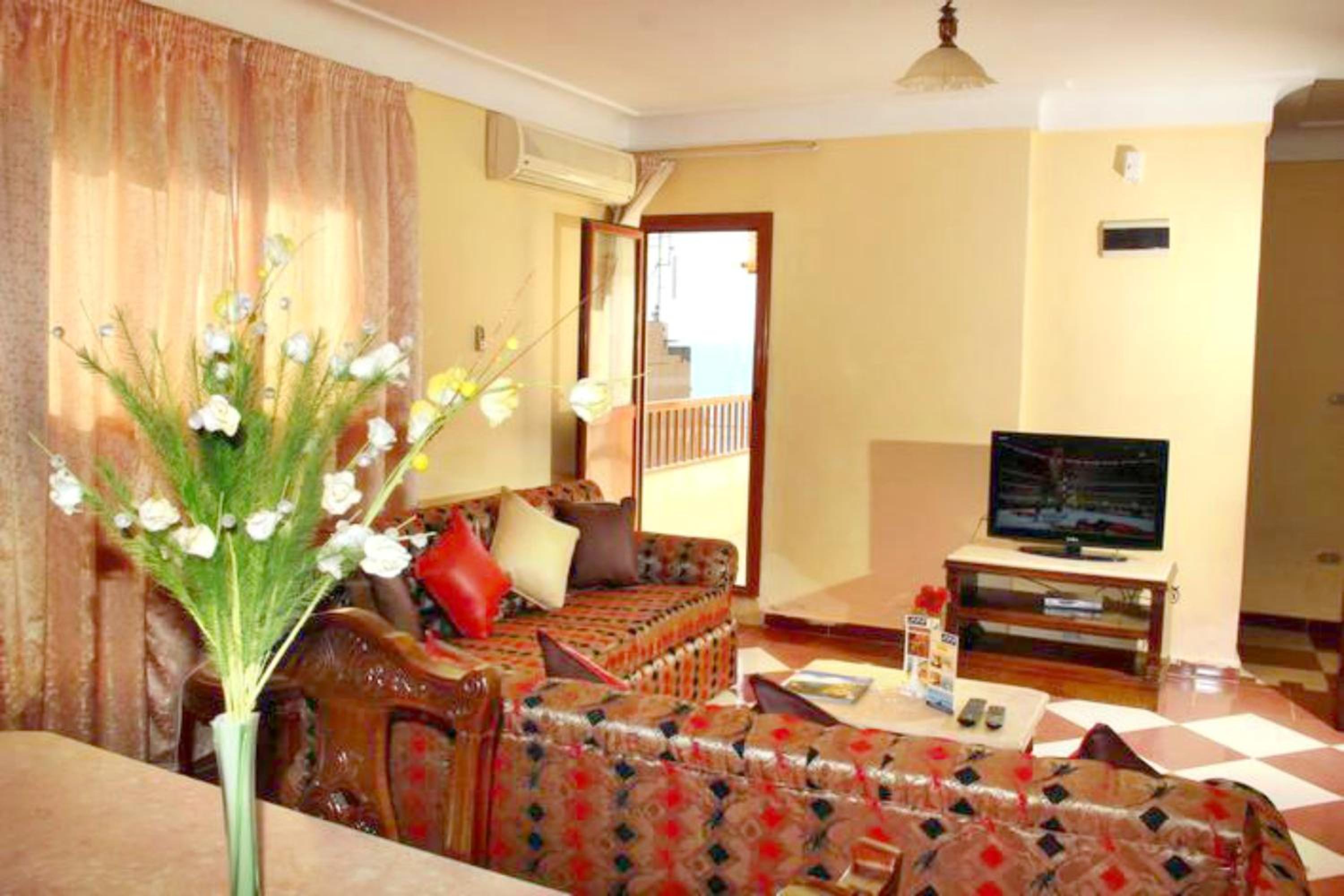 Executive Two-Bedroom Suite - Photo 7