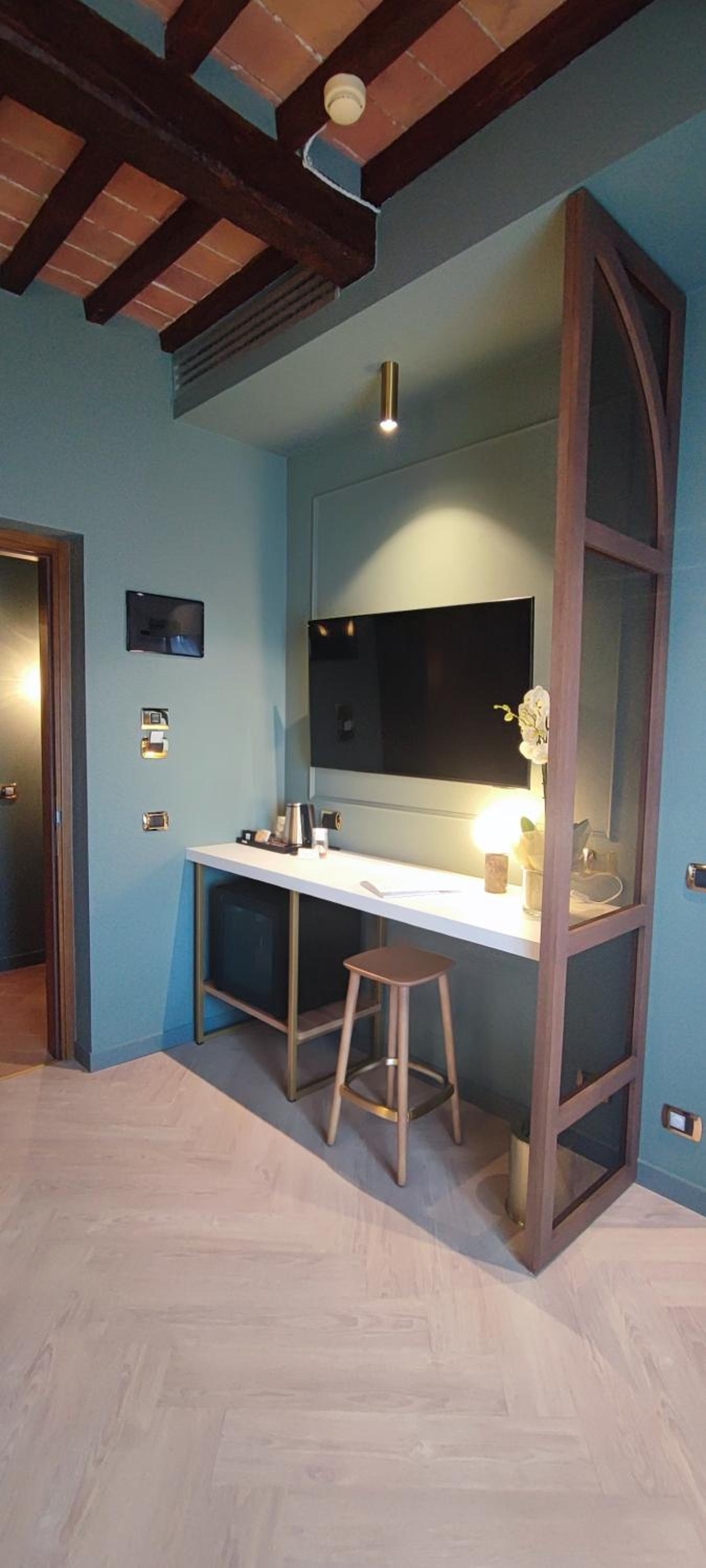 Deluxe Suite photo 2
