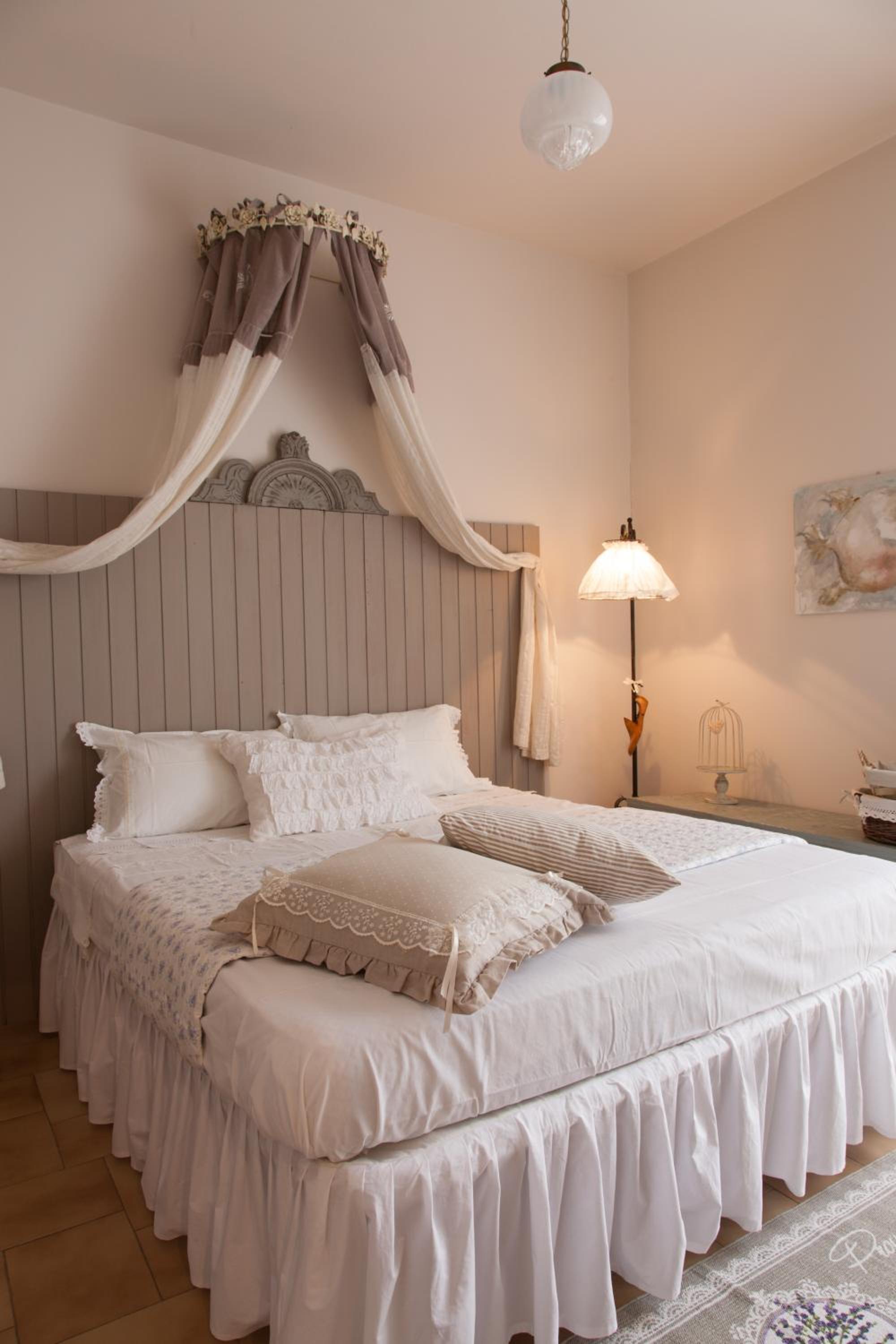 King Room with Balcony photo 1