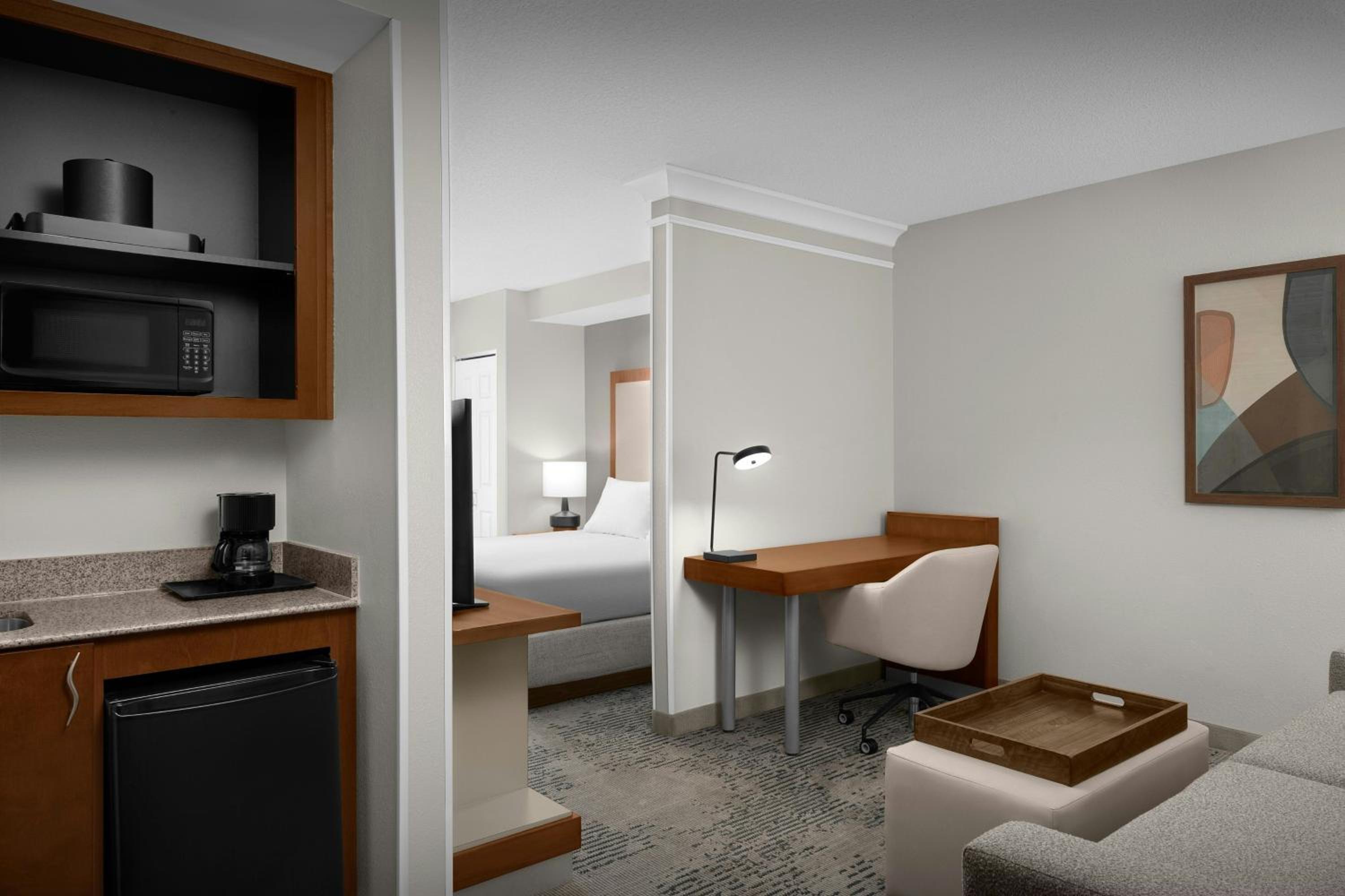 King Suite with Trundle Sofa photo 1