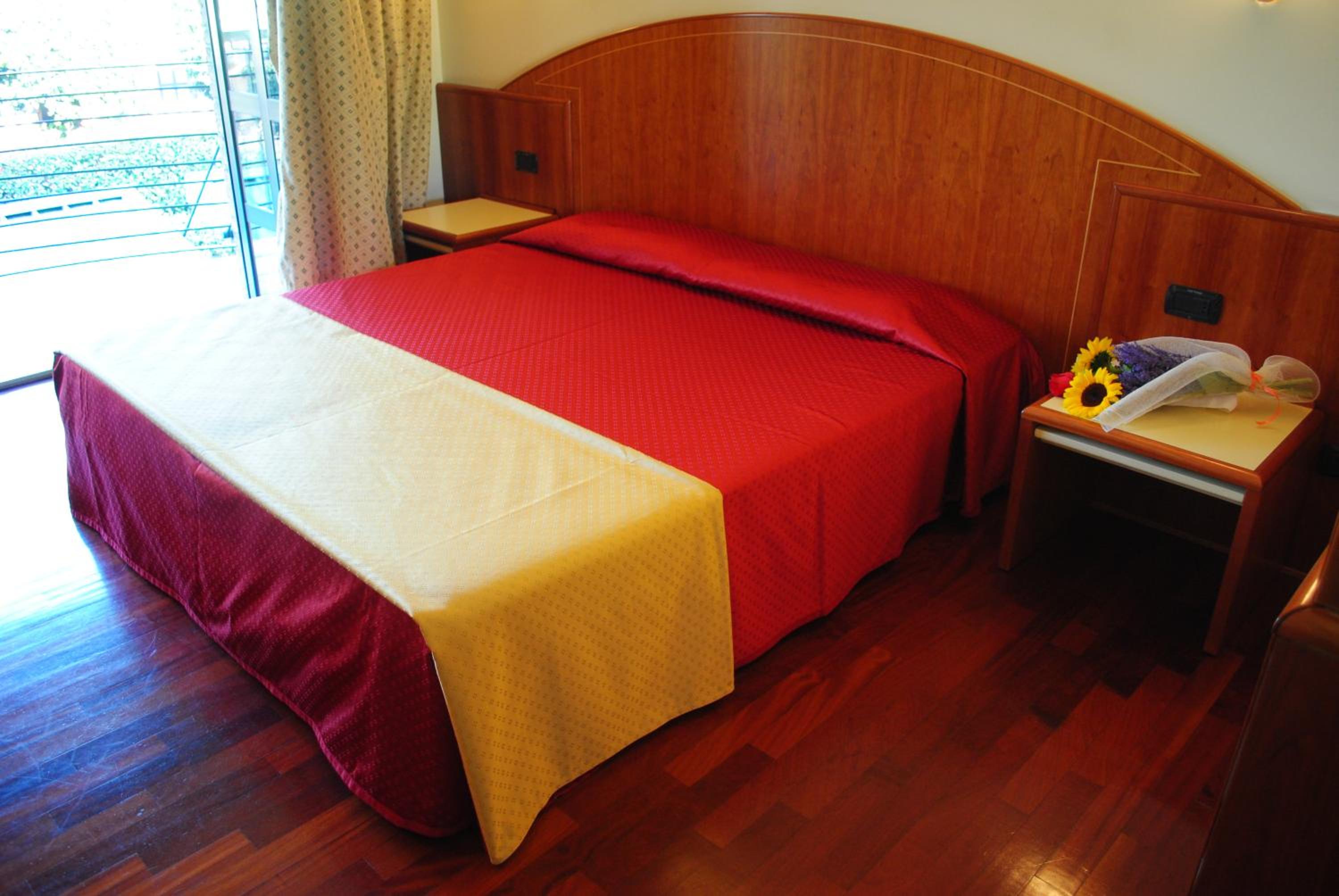 Double Room - Photo 5