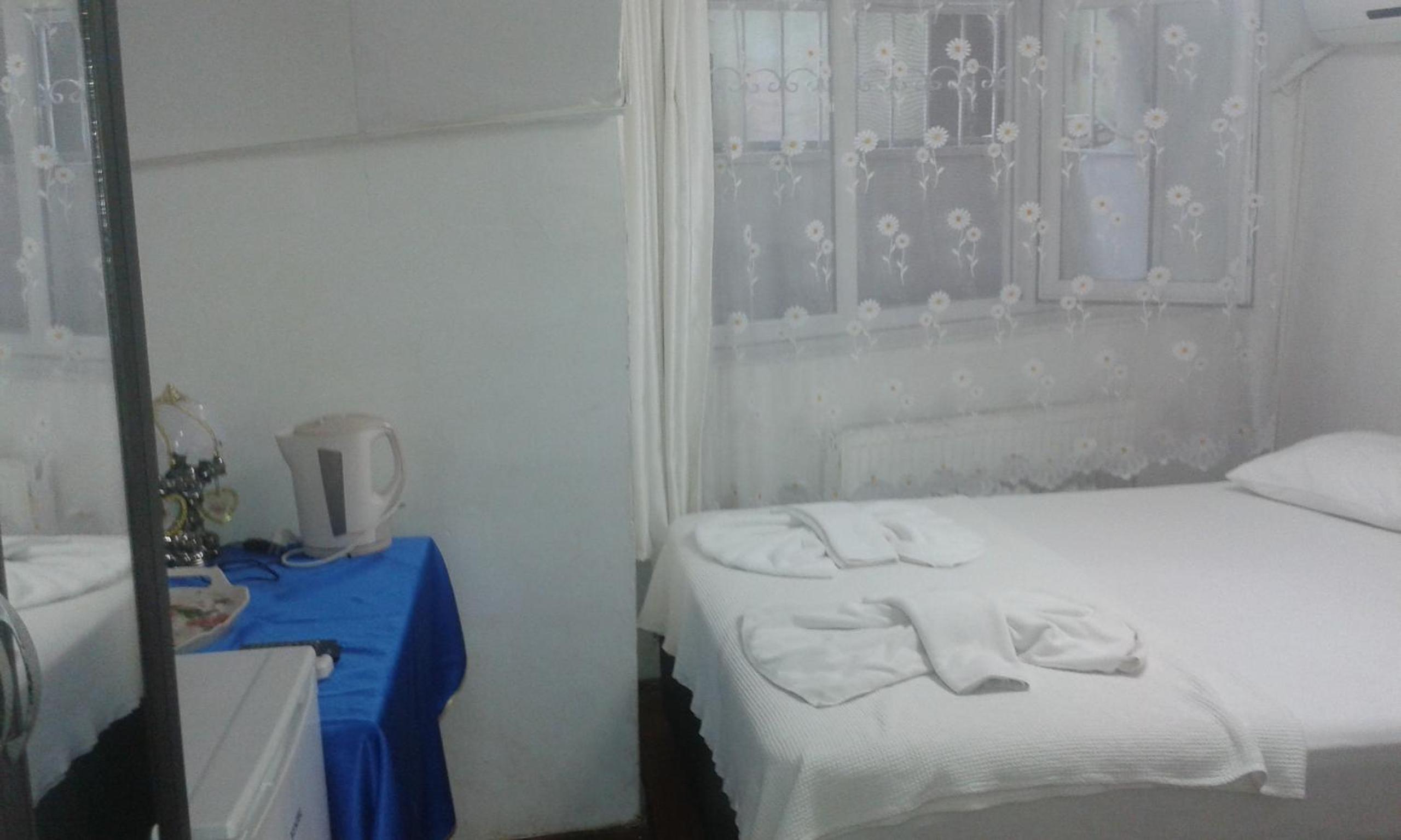 Economy Double Room - Basement photo 1