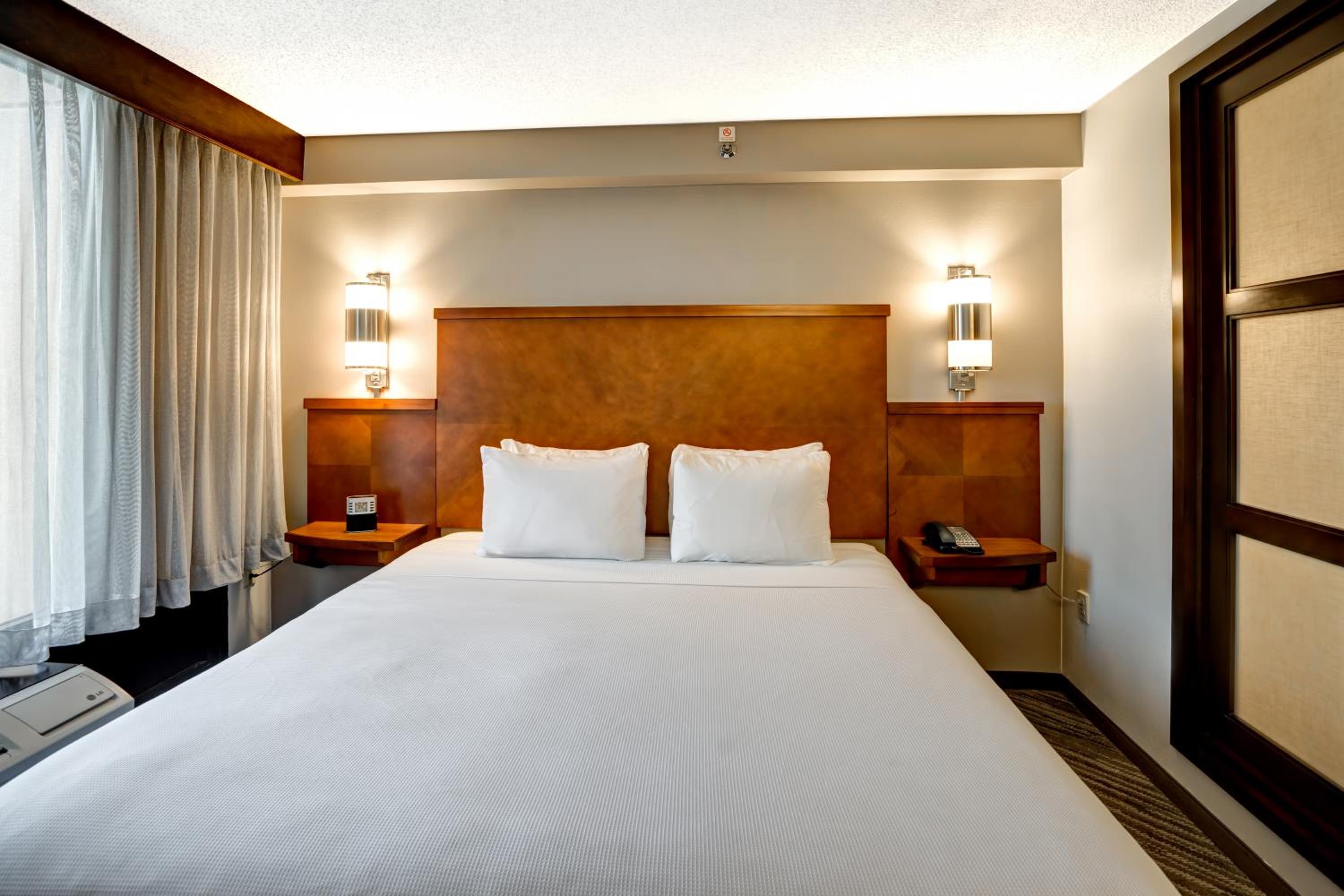 King Room with Sofa Bed