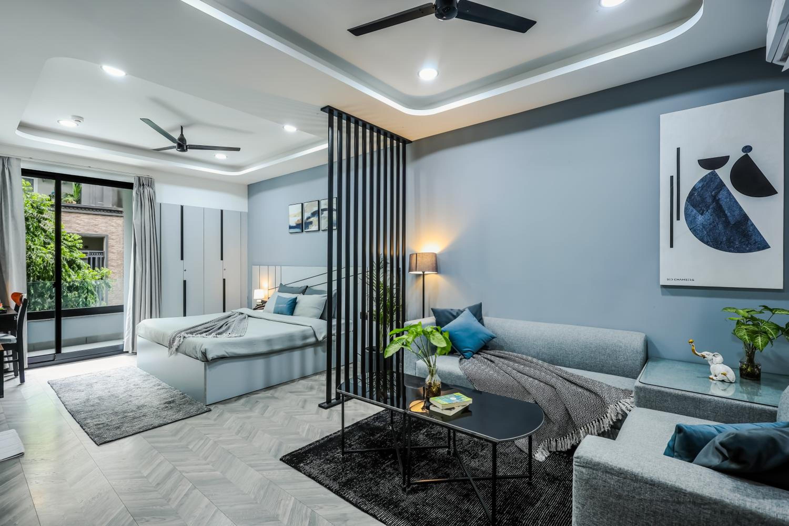 Studio Apartment with Balcony