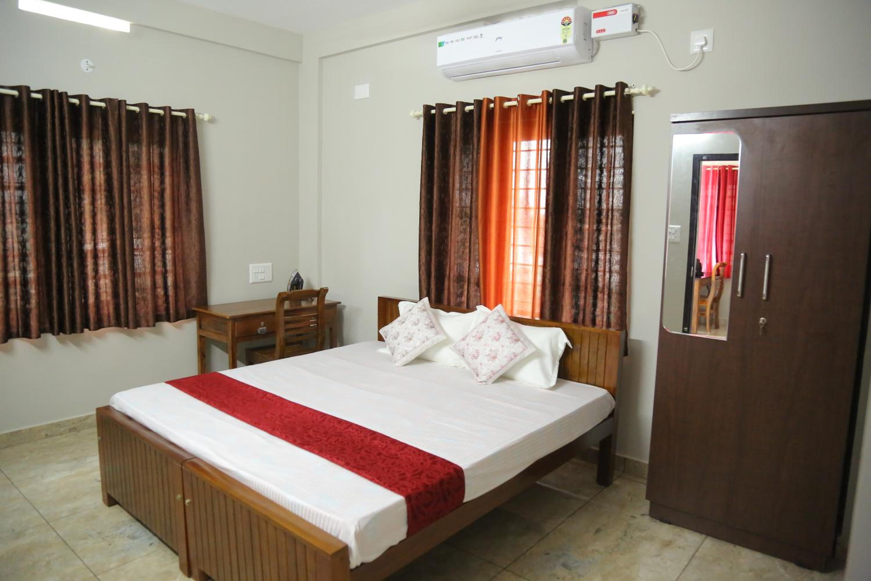 Two-Bedroom Apartment with View photo 1