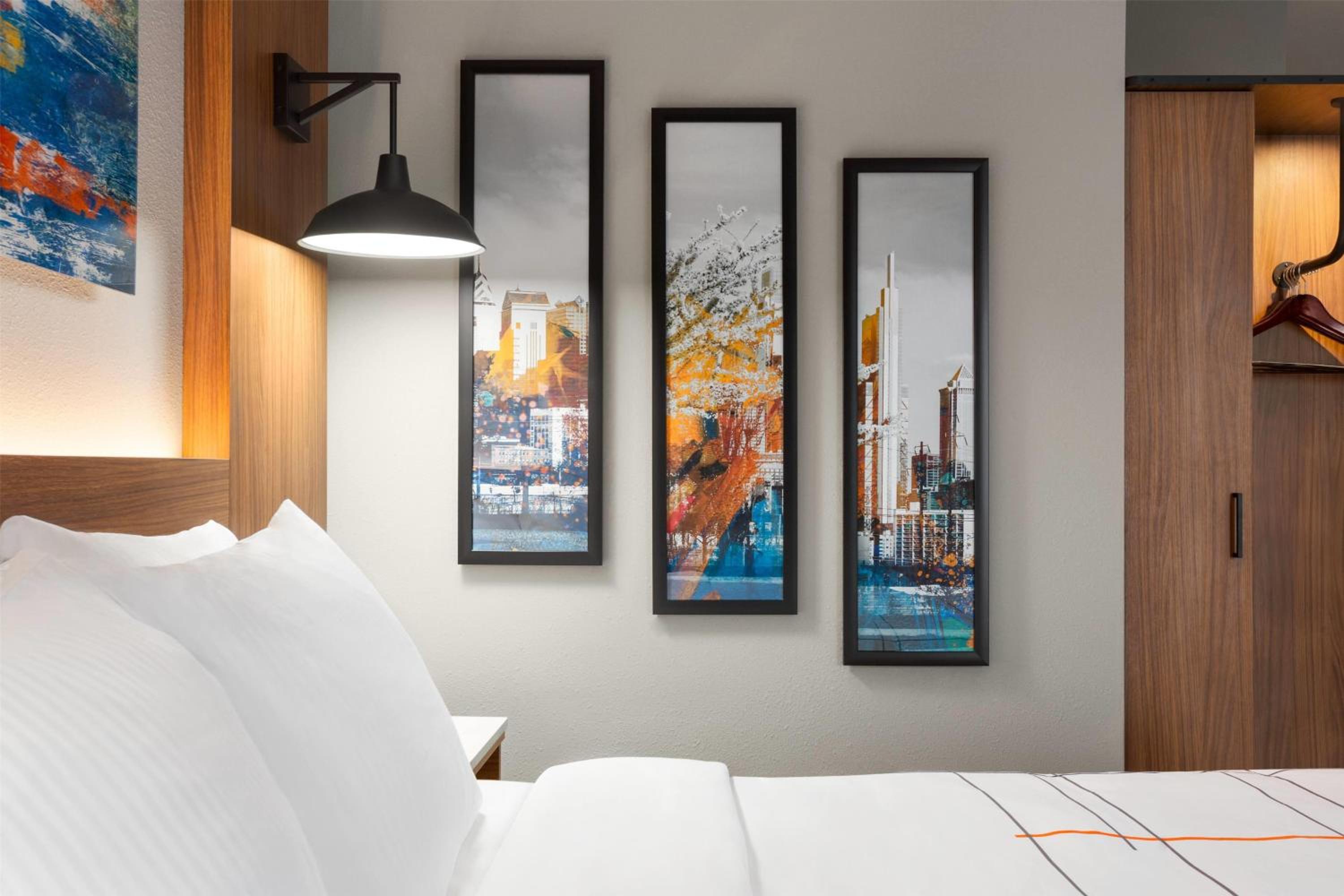 King Studio Suite - Pet Friendly/Non Smoking - Photo 14