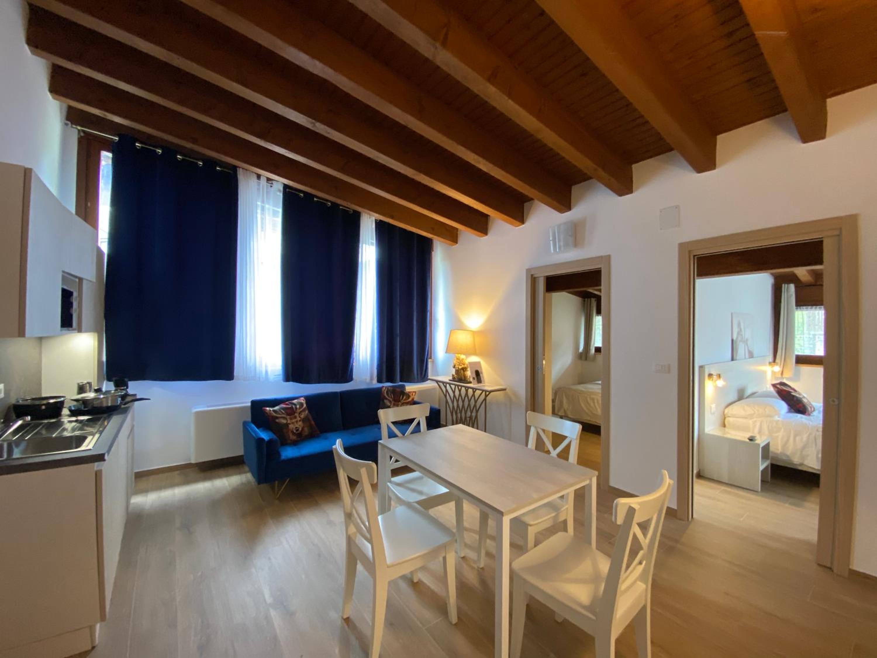 Two-Bedroom Deluxe Apartment