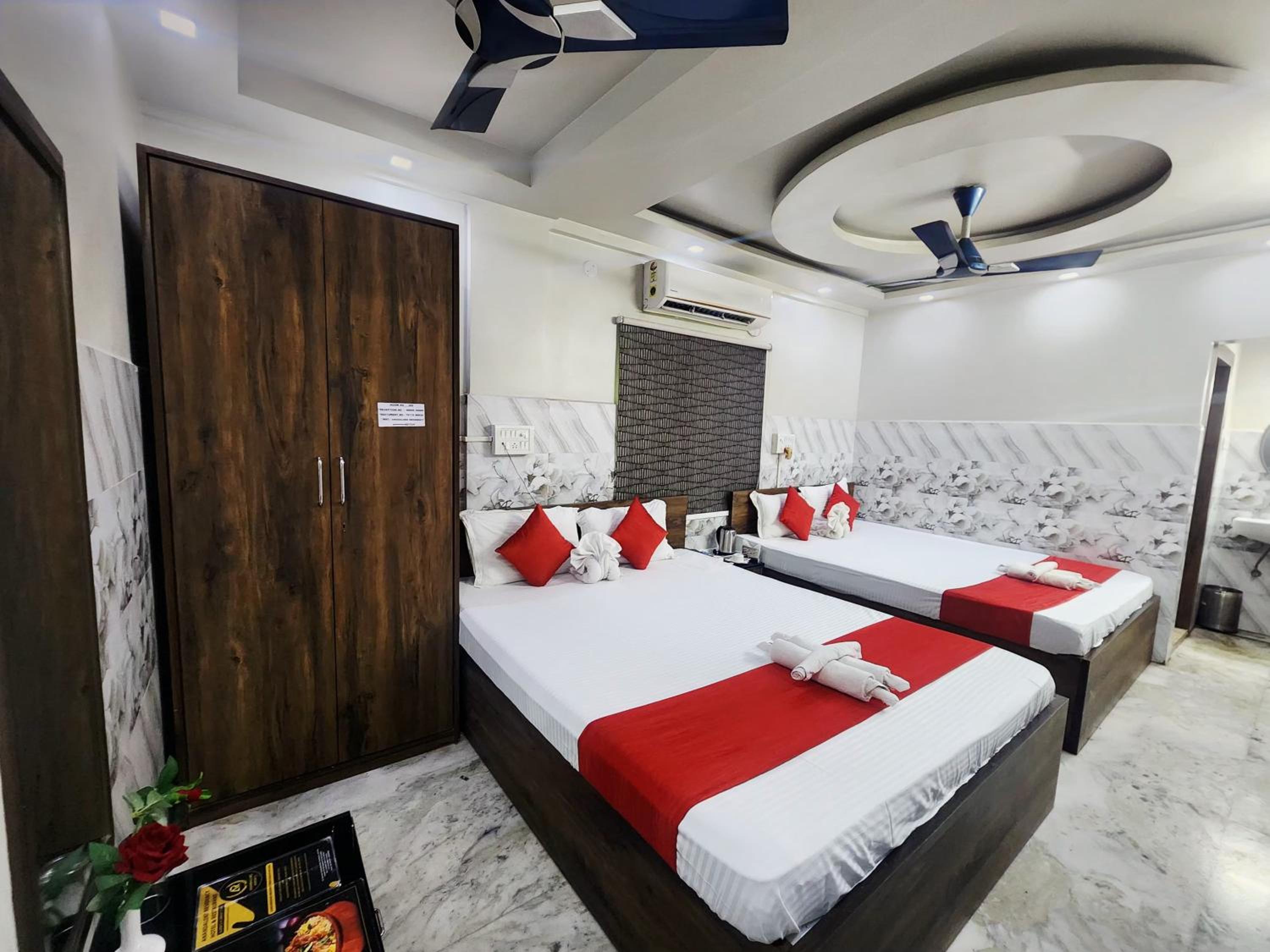 Quadruple Room - Photo 1