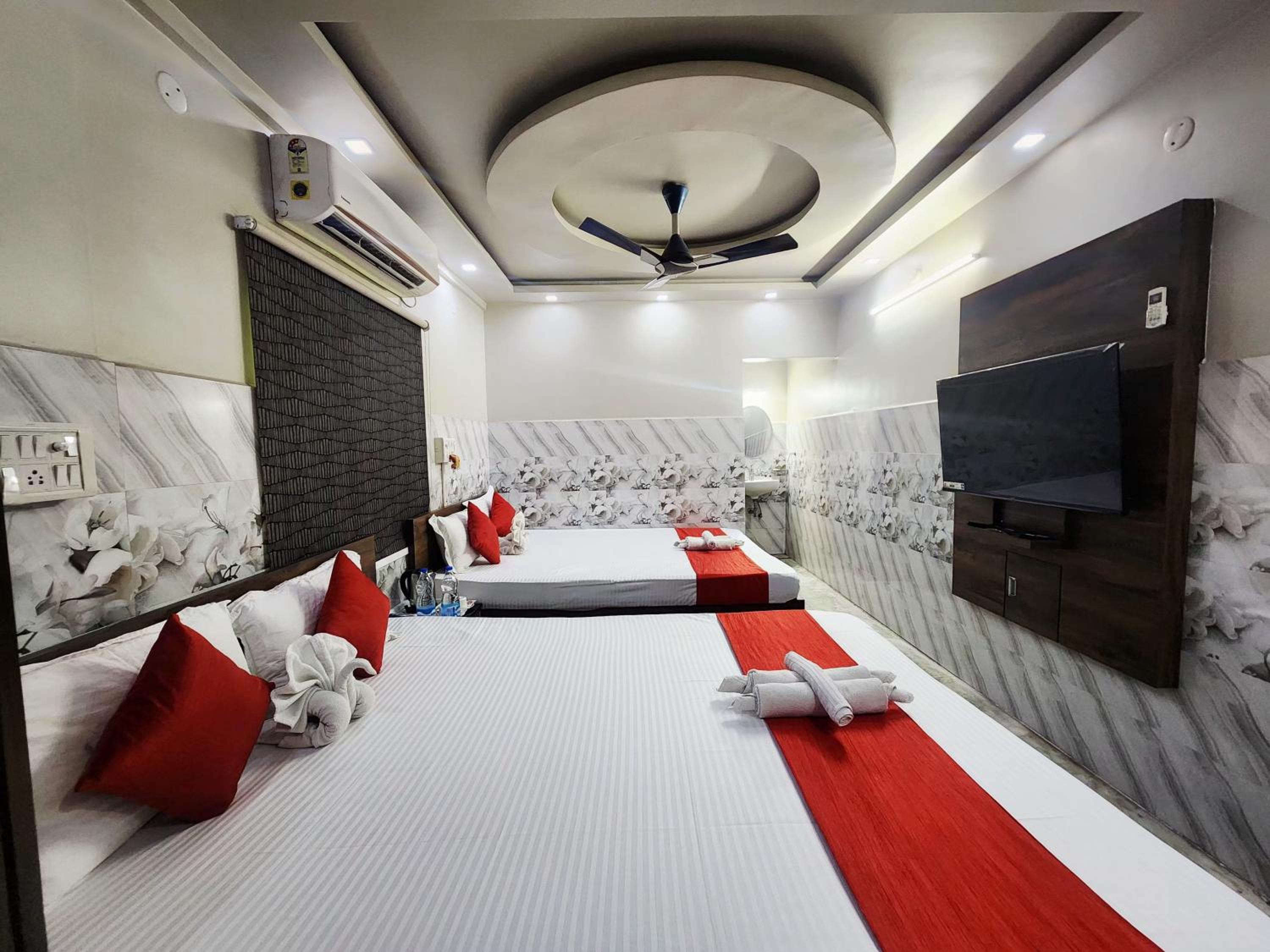 Quadruple Room - Photo 5