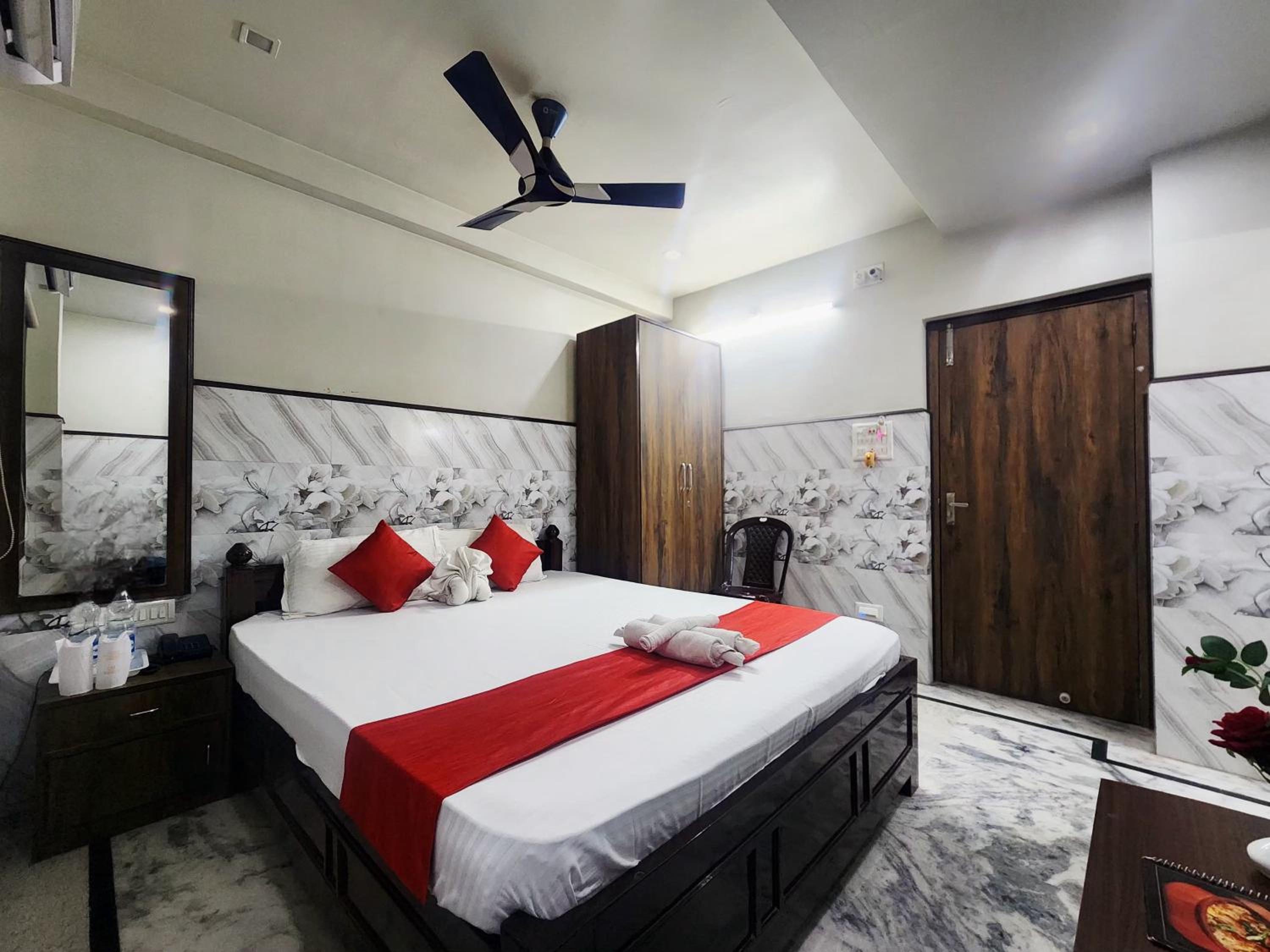 Deluxe Double Room - Photo 5