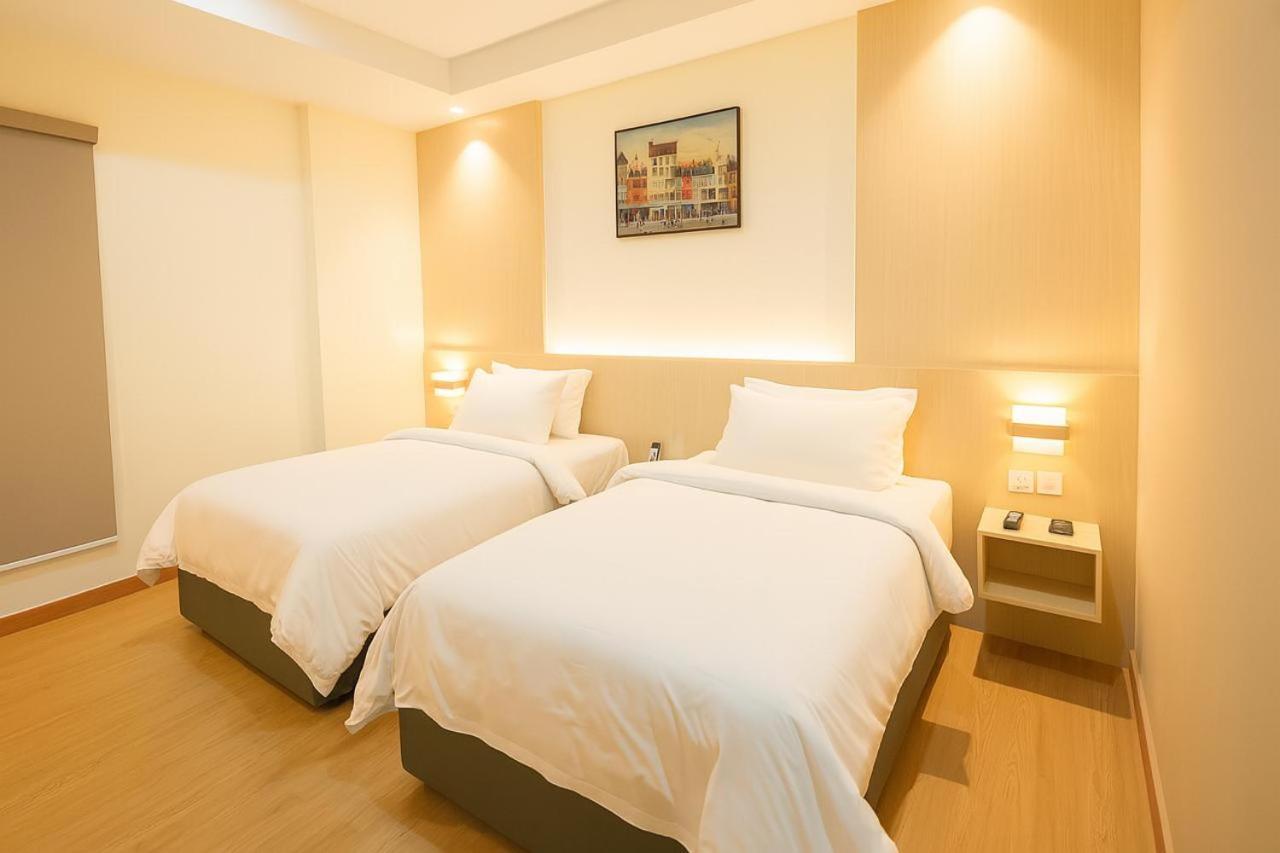 Superior Twin Room - Photo 1