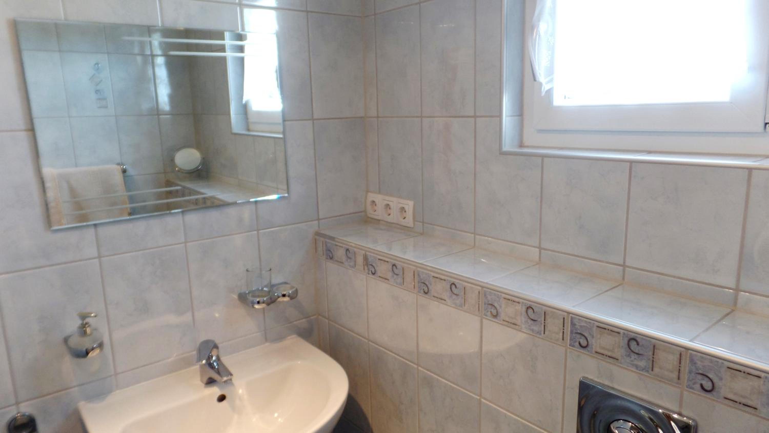 Two-Bedroom Apartment - Photo 8