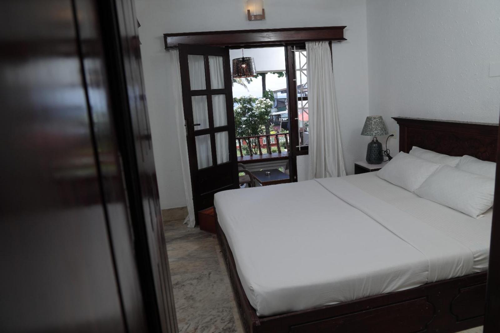 Standard Double or Twin Room with Sea View photo 3