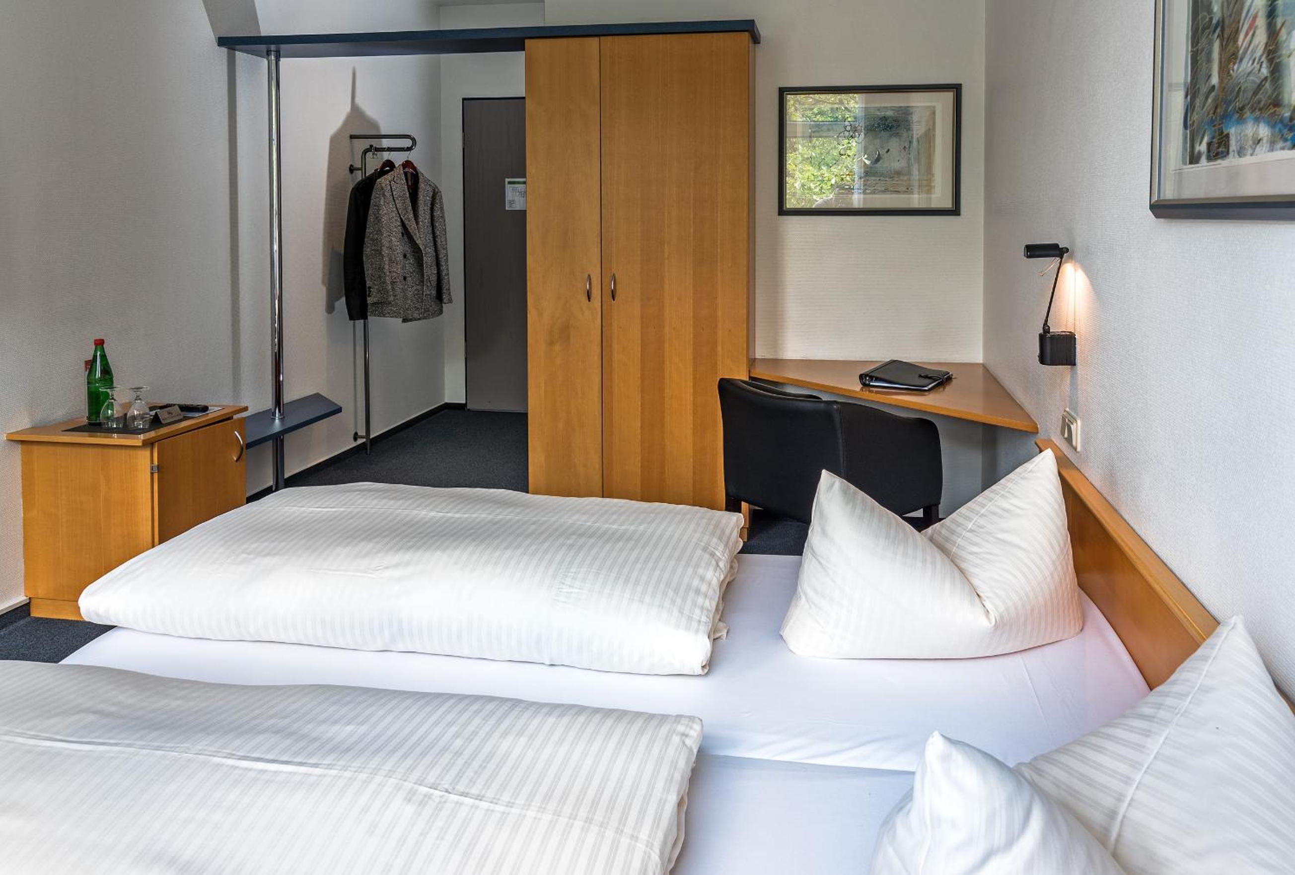 Single Room photo 2