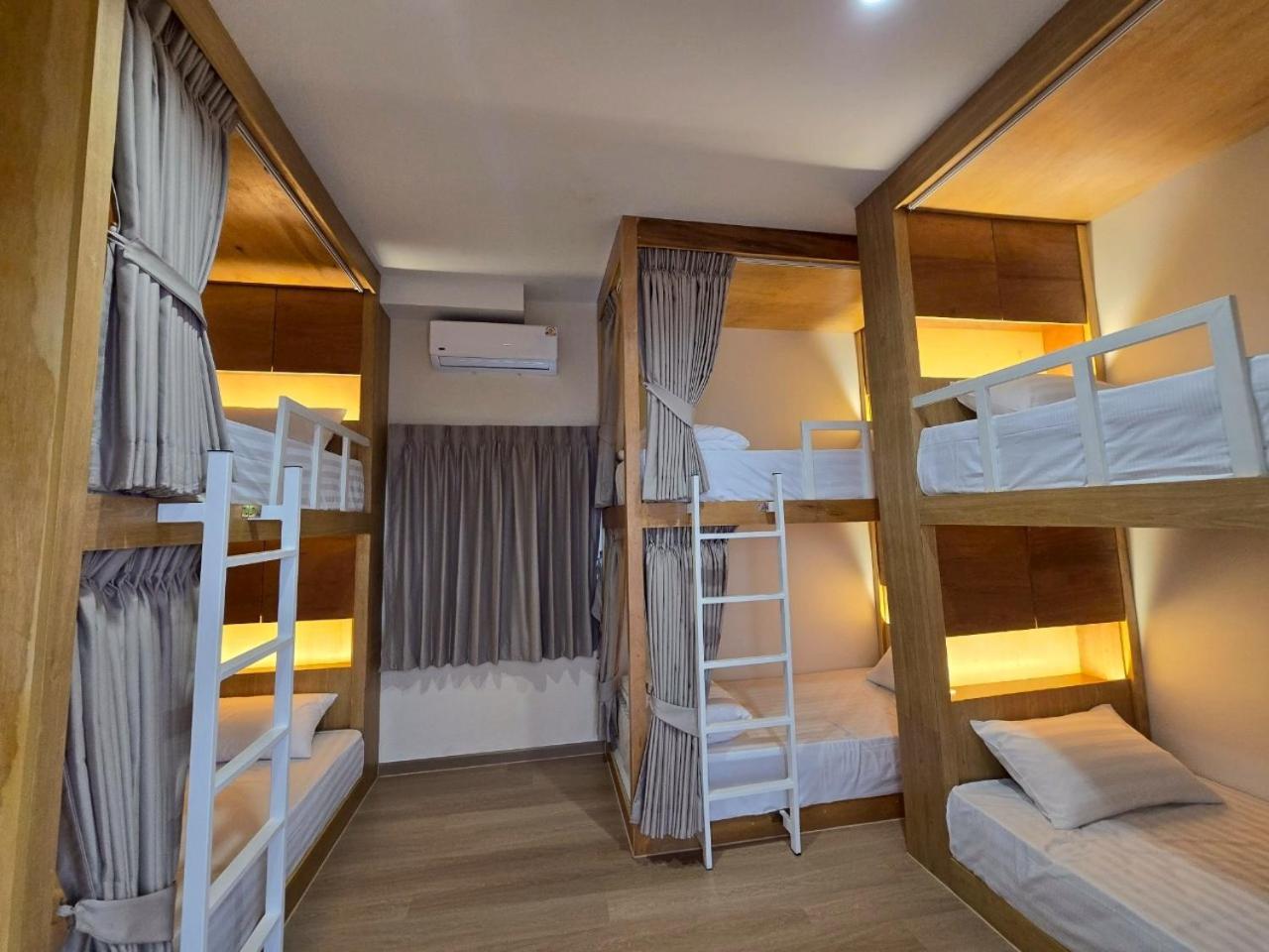 Female Dorm photo 1