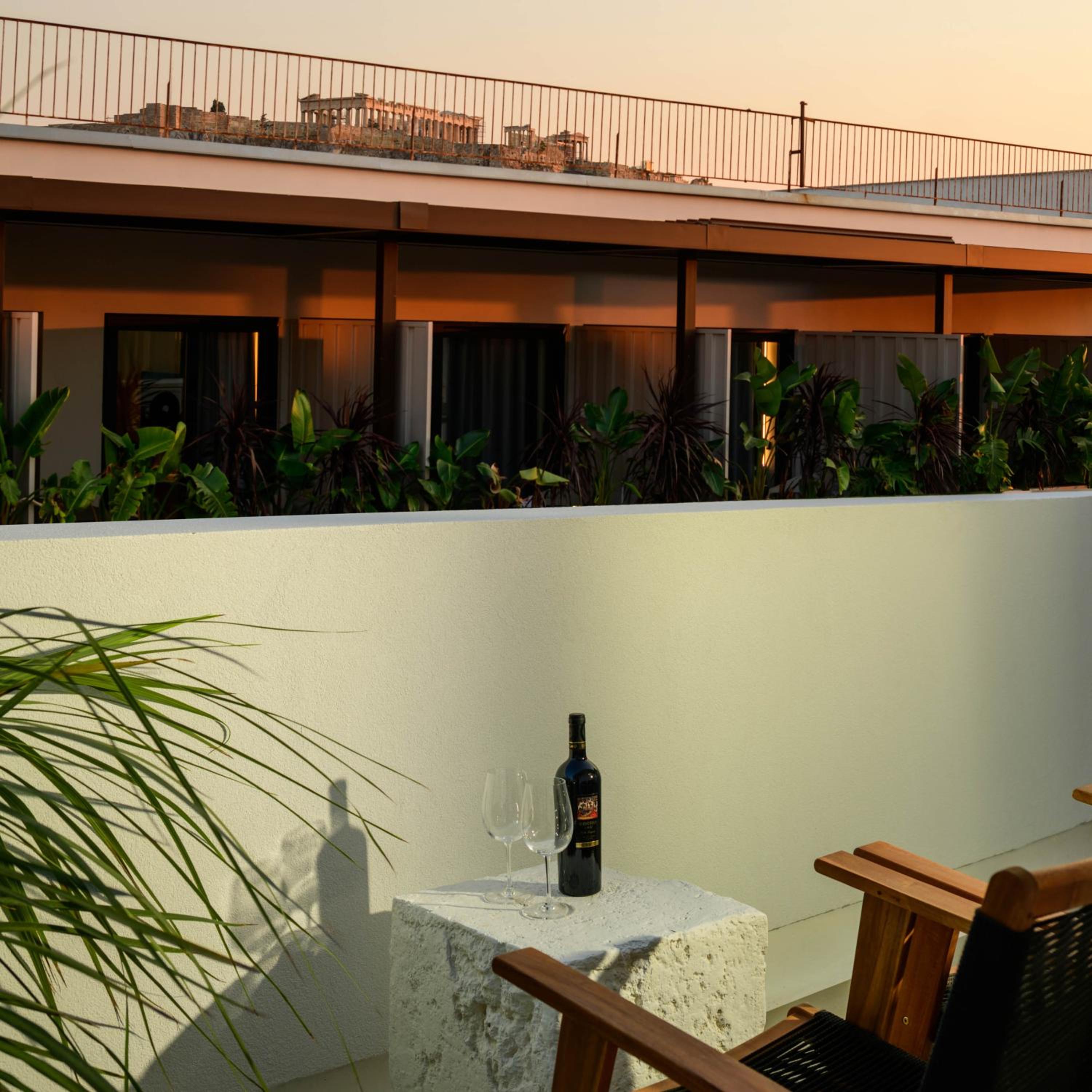 Suite with Terrace & Acropolis View