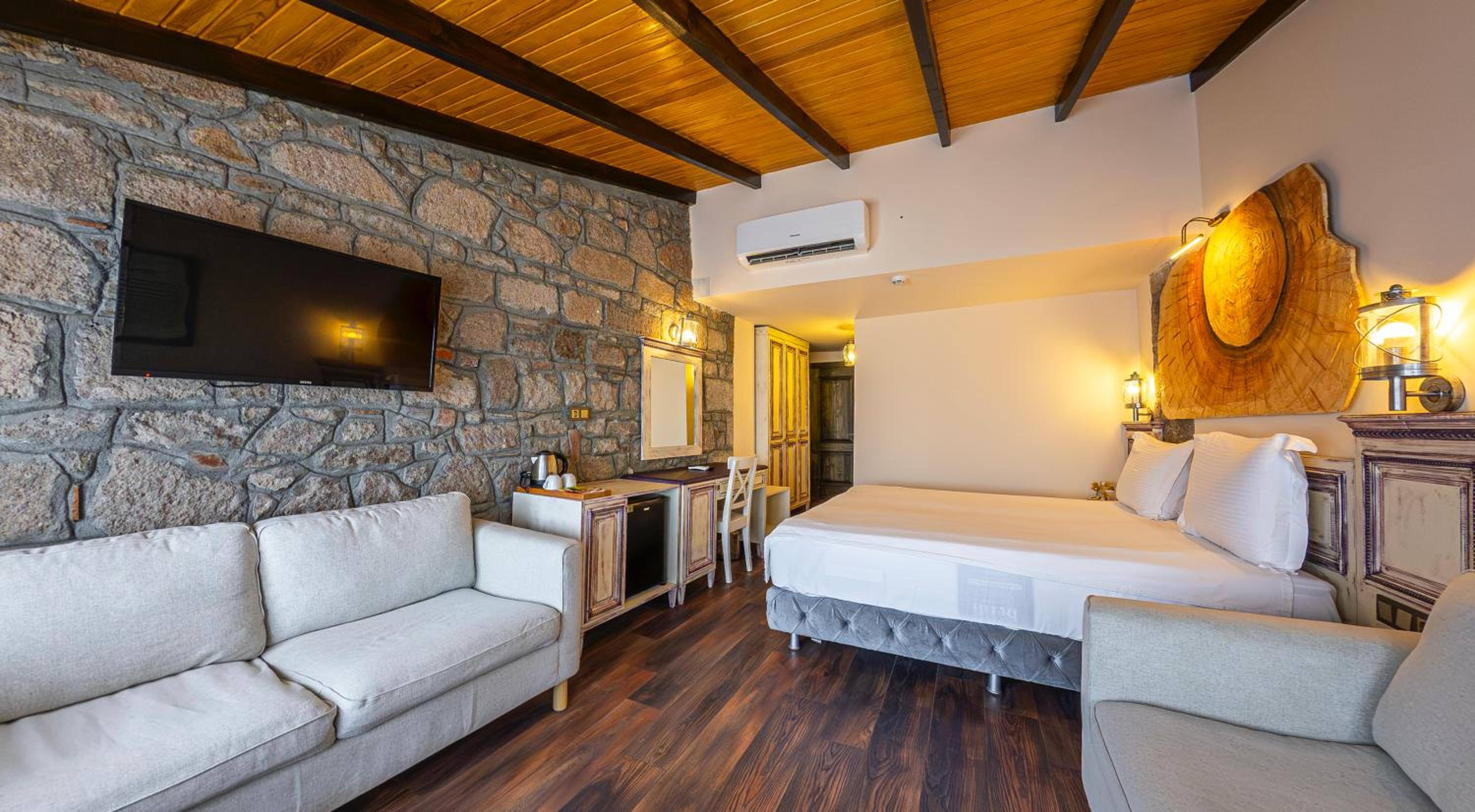 Executive Suite photo 2