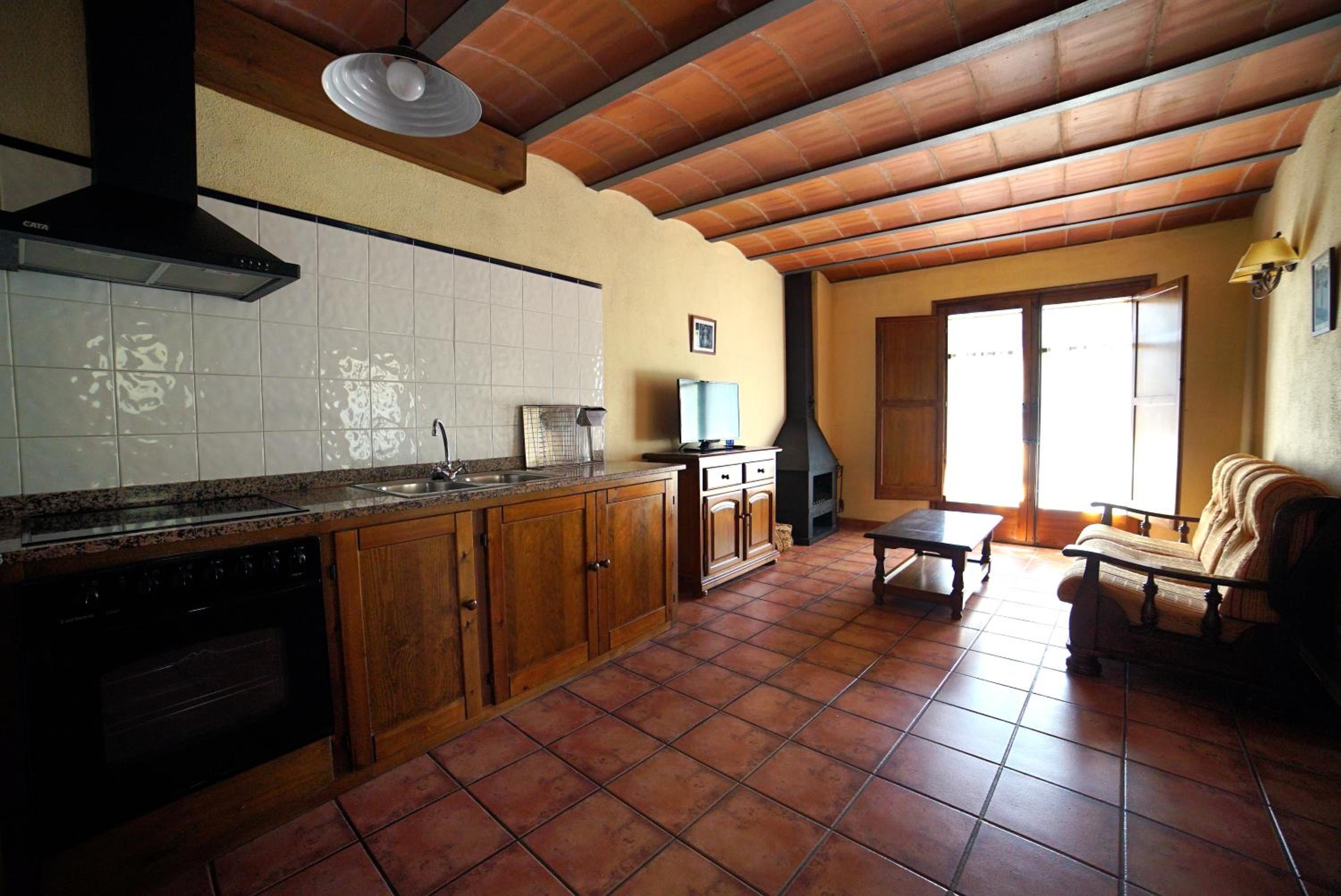 Two-Bedroom Apartment with View photo 2