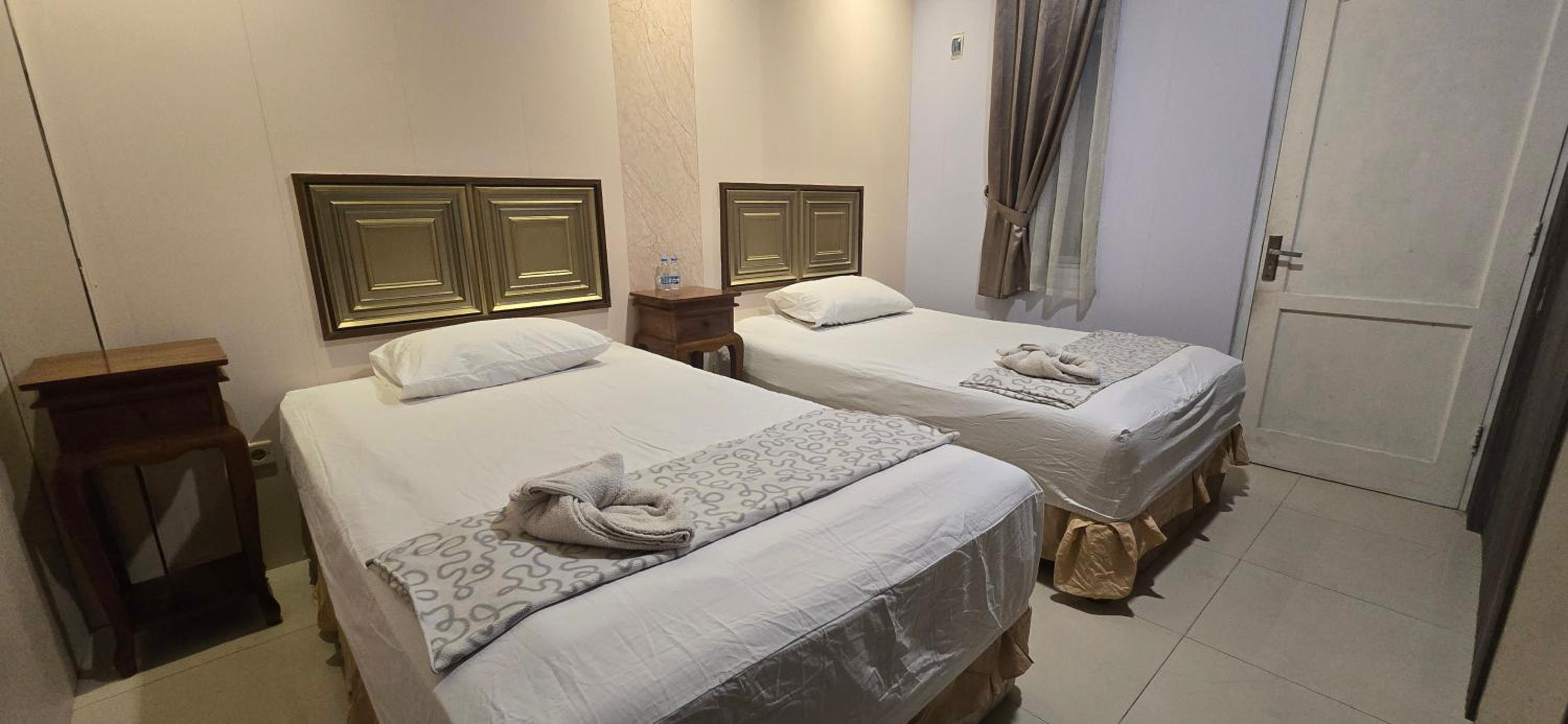 Deluxe Twin Room photo 2