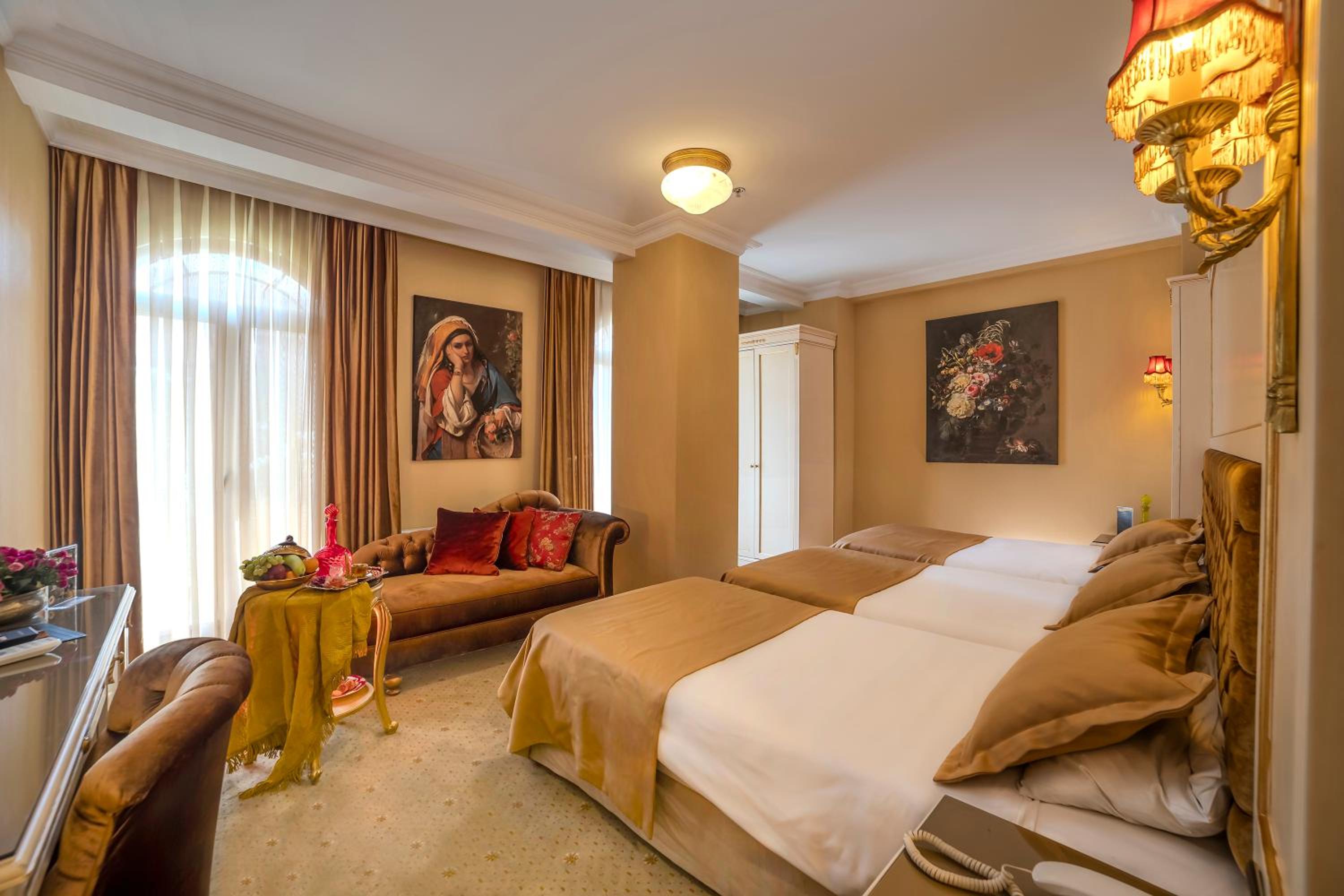 Triple Room with Garden View
