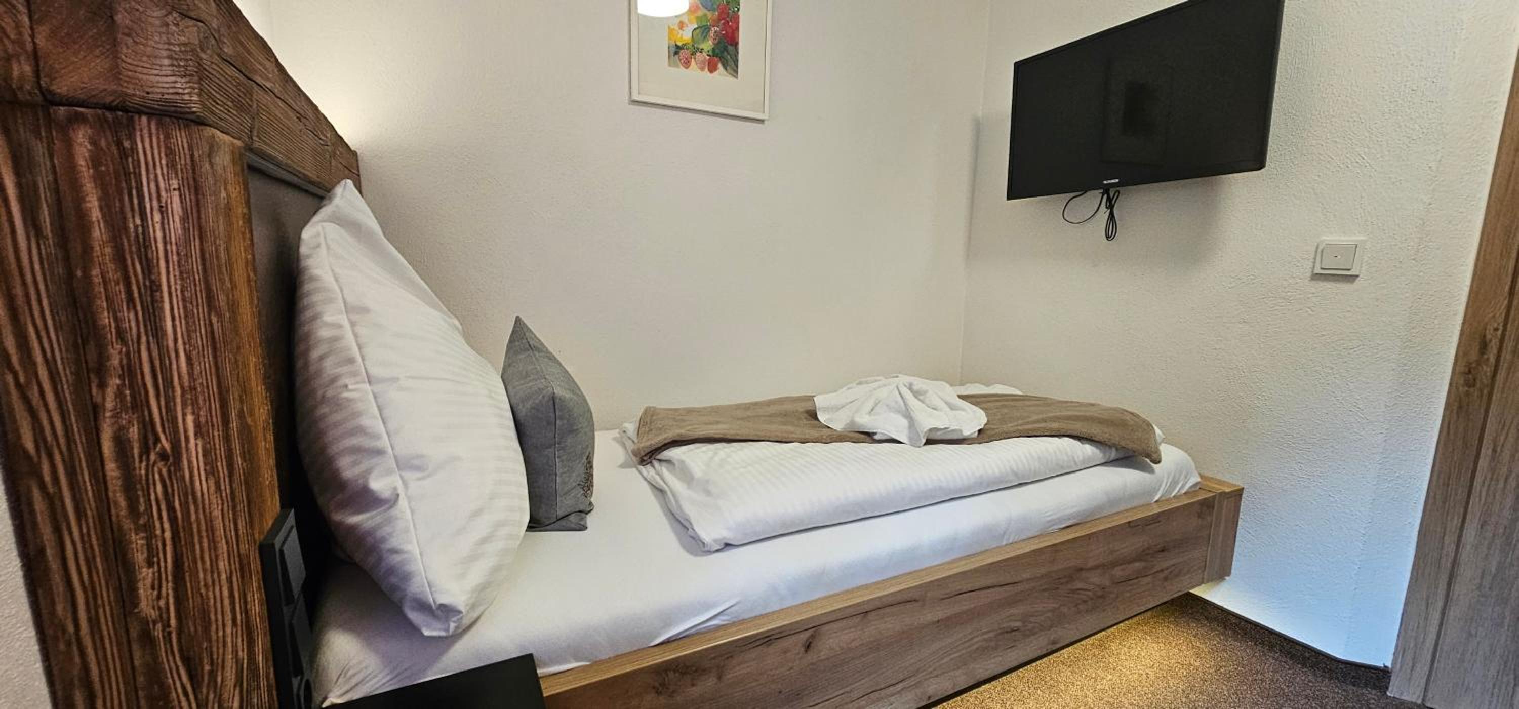 Single Room photo 3