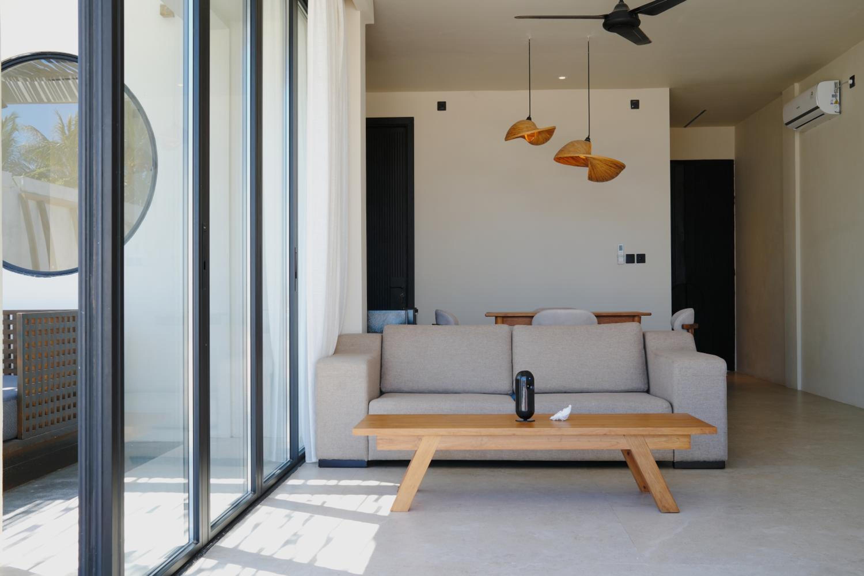 Villa with Sea View - Photo 8