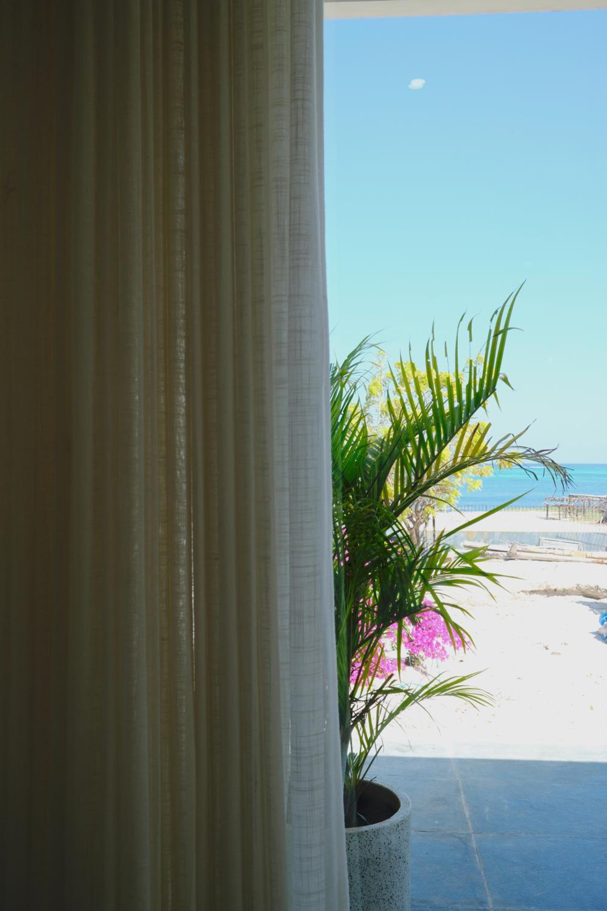 Villa with Sea View - Photo 7