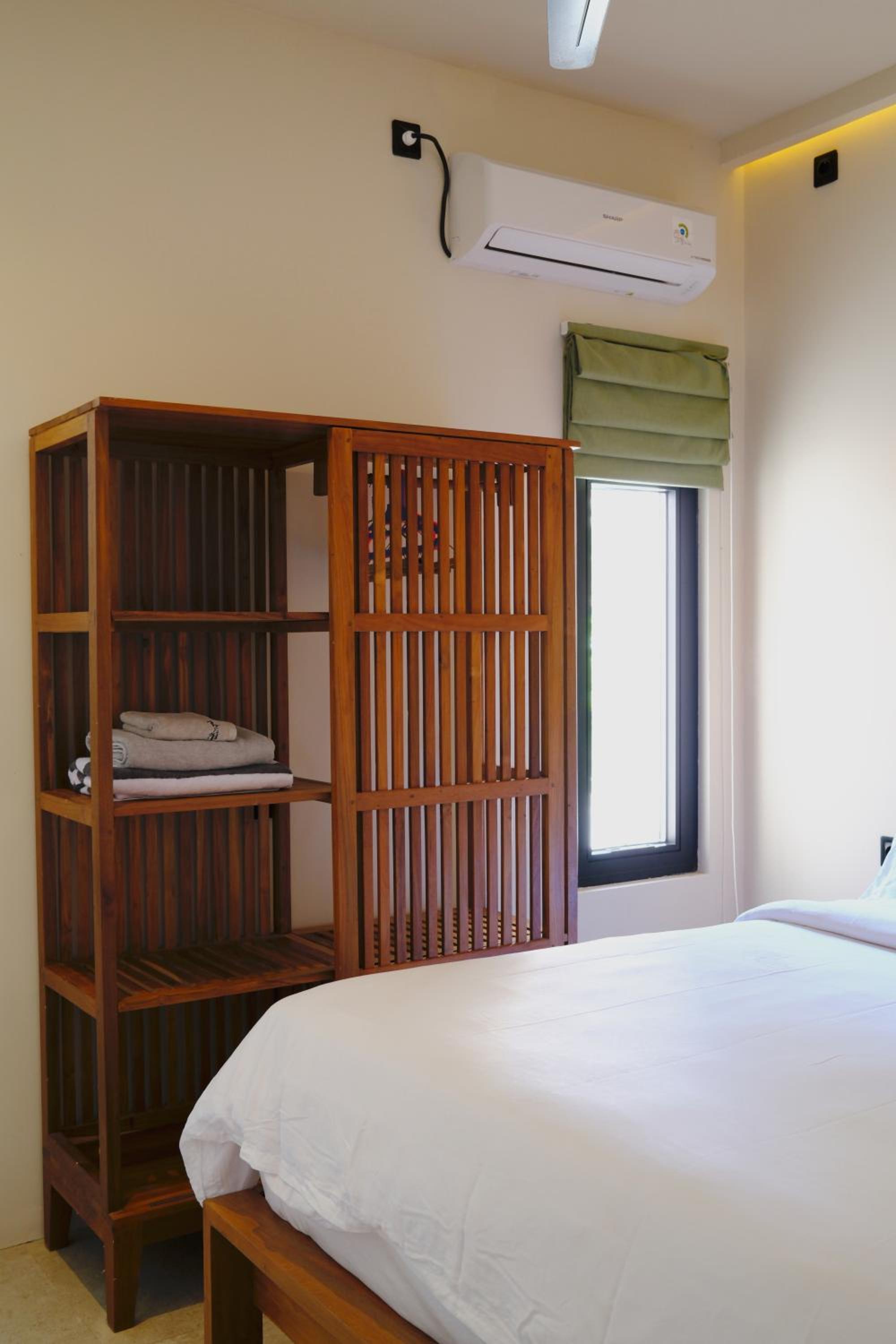 Villa with Sea View - Photo 17