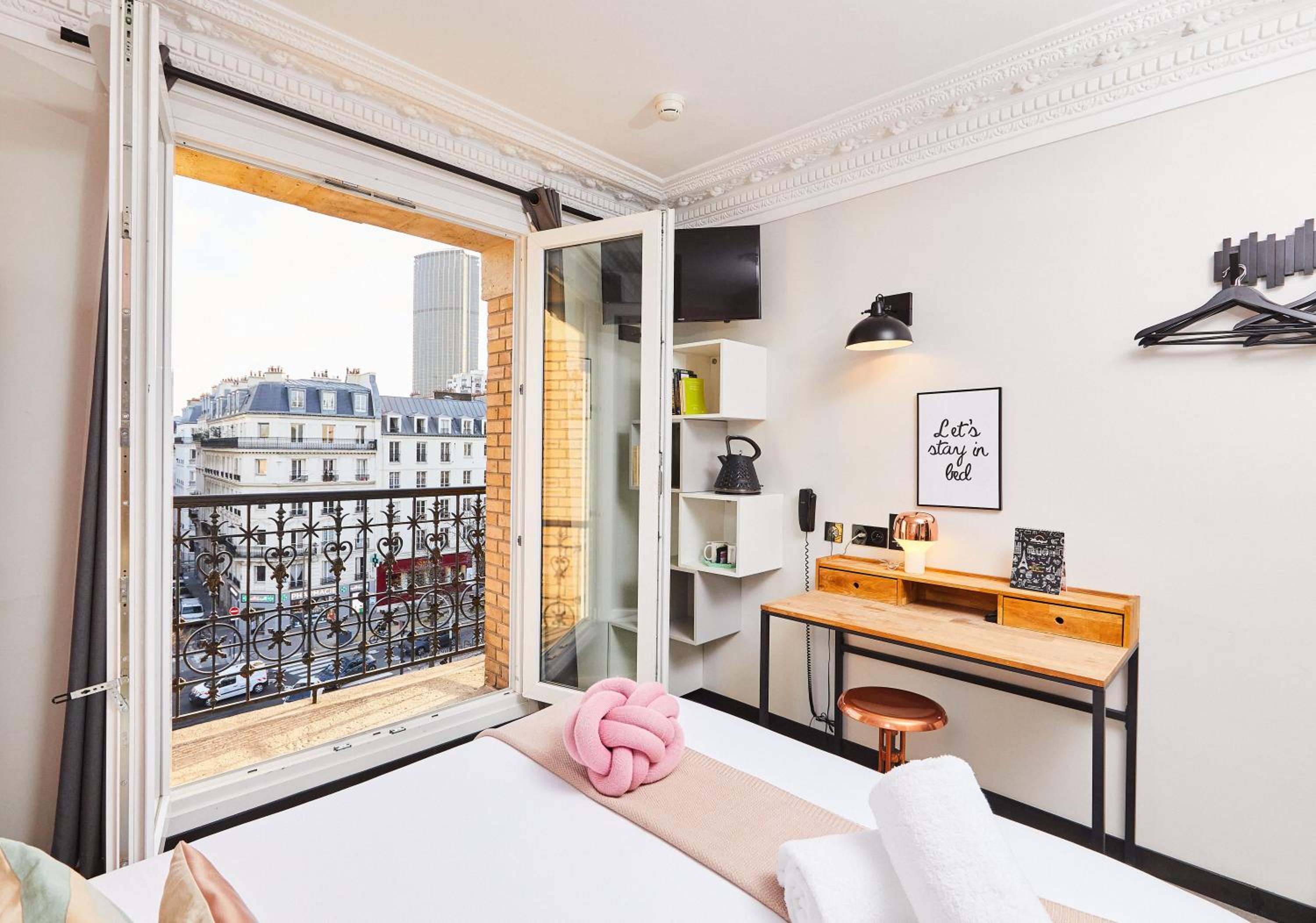 Classic Room with Balcony photo 3