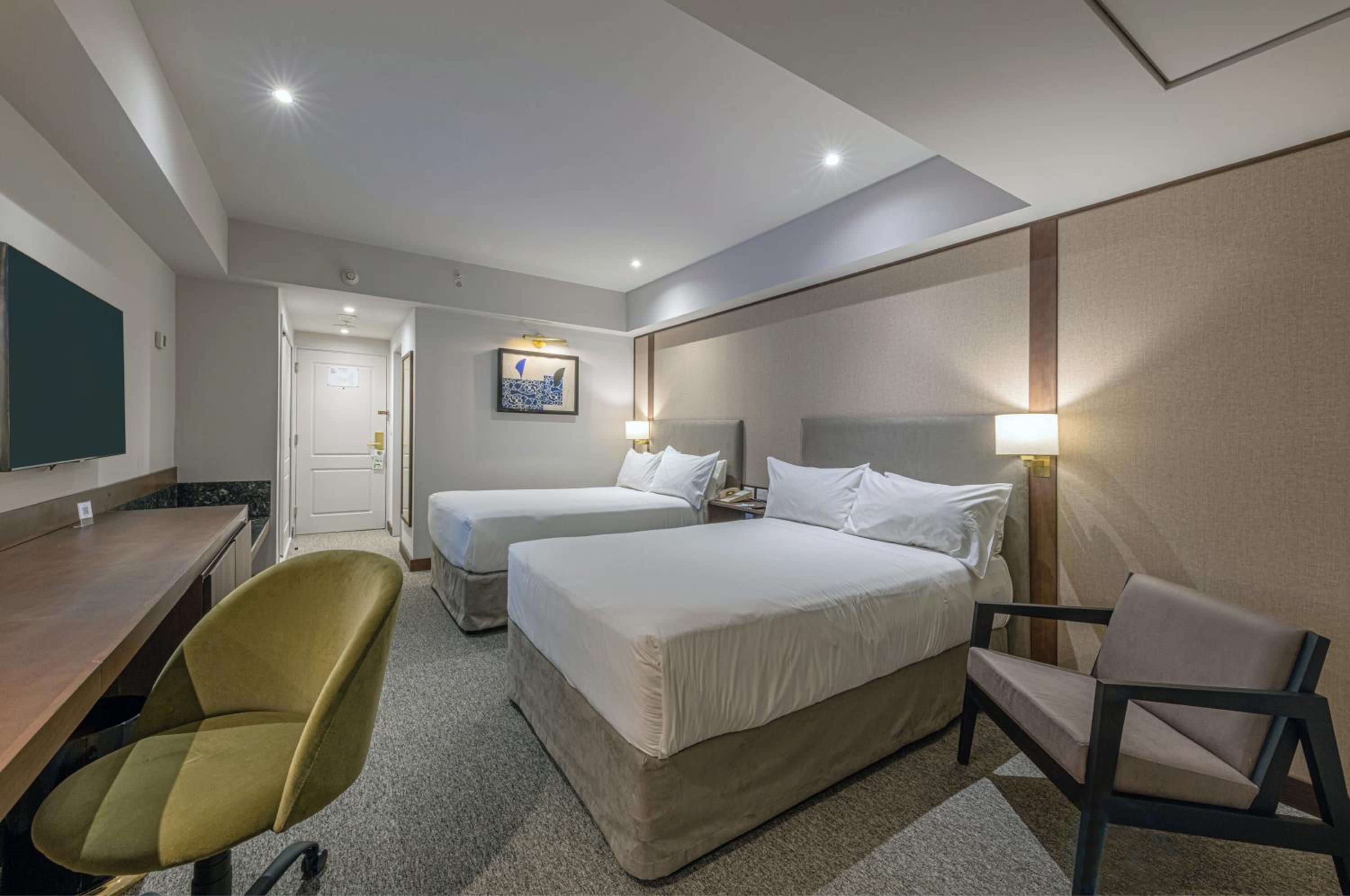 Premium Twin Room with View