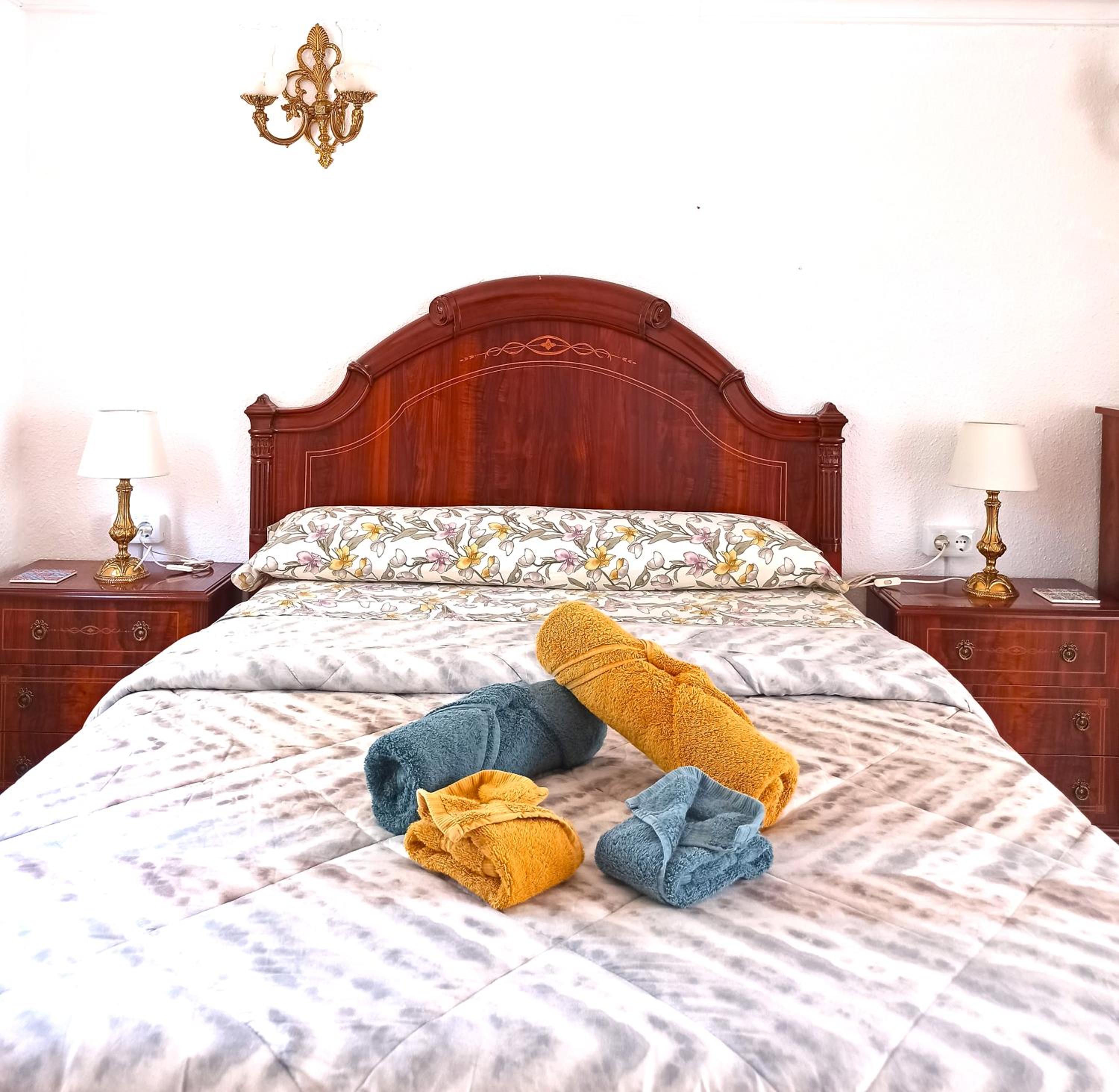 Triple Room with Shared Bathroom