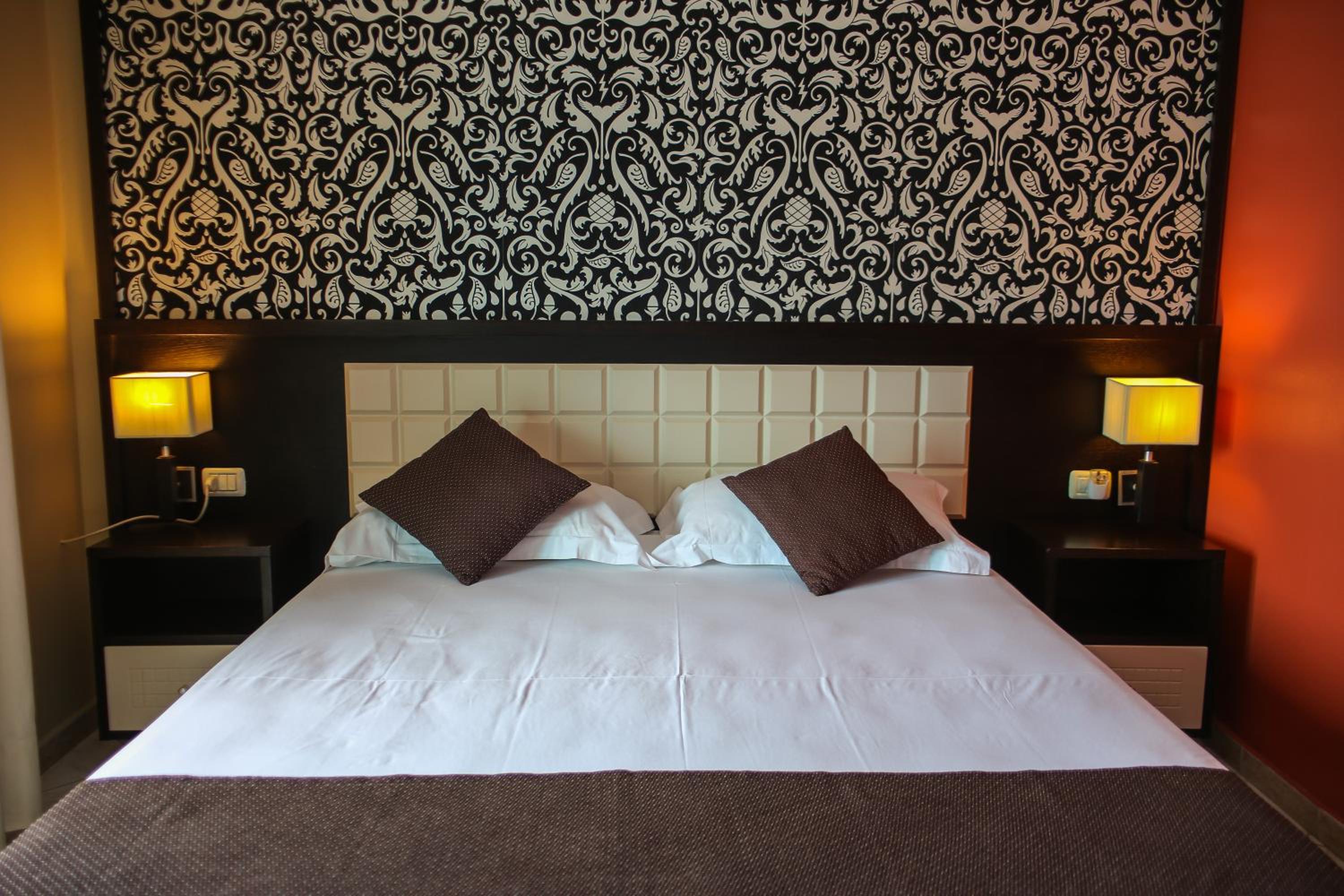 Comfort Quadruple Room with Balcony and Sea View