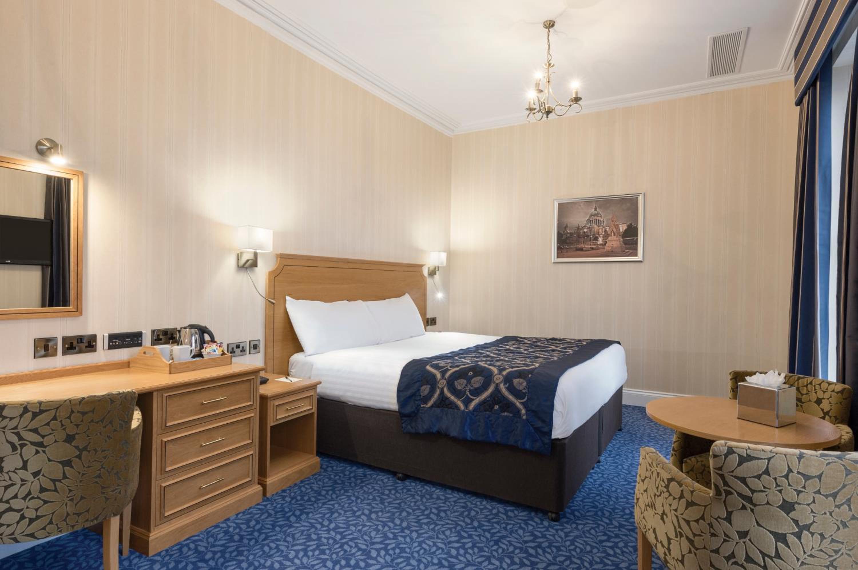 Double Room - Photo 1