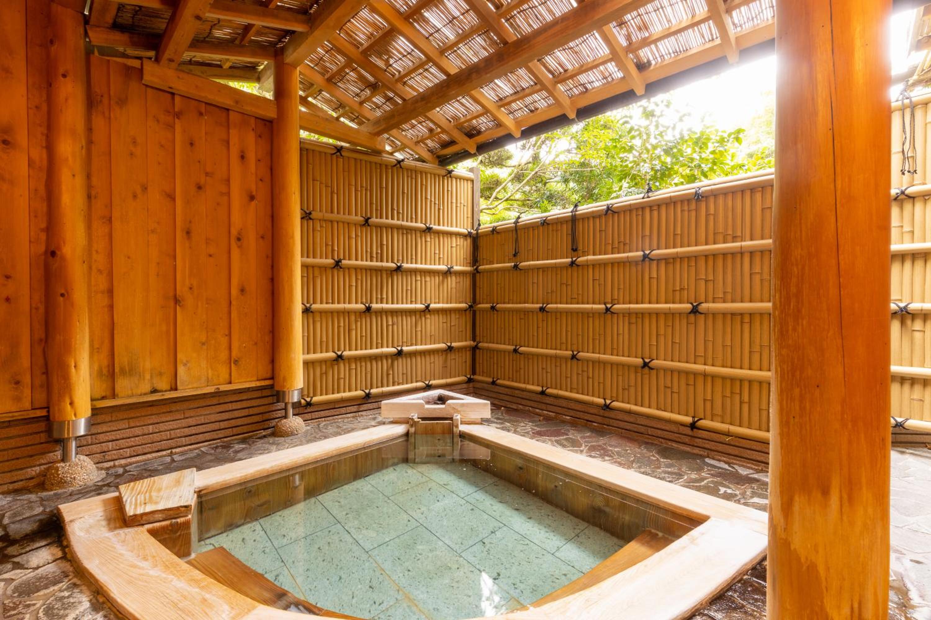 【山荘】Private open-Air Bath Room【桃李】