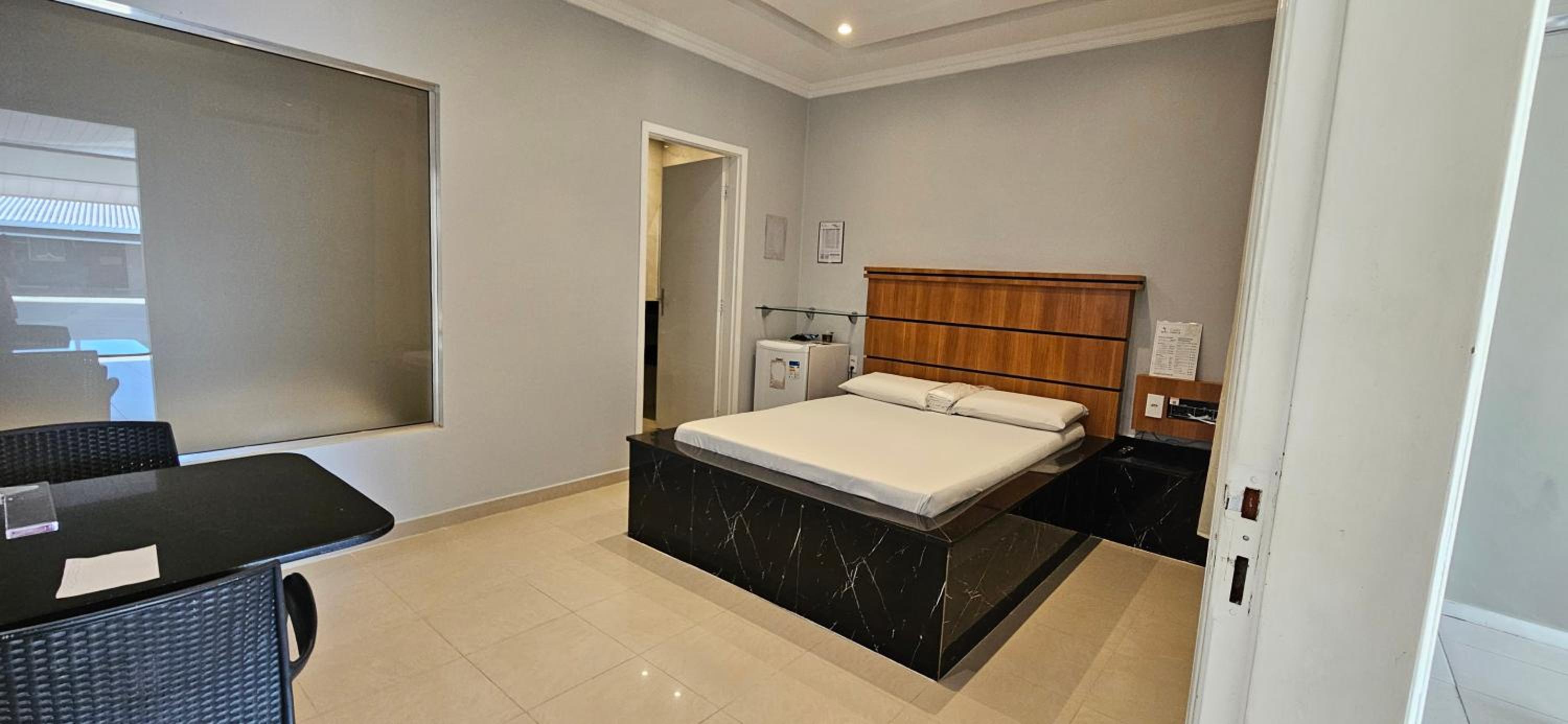 Deluxe Suite with Spa Bath