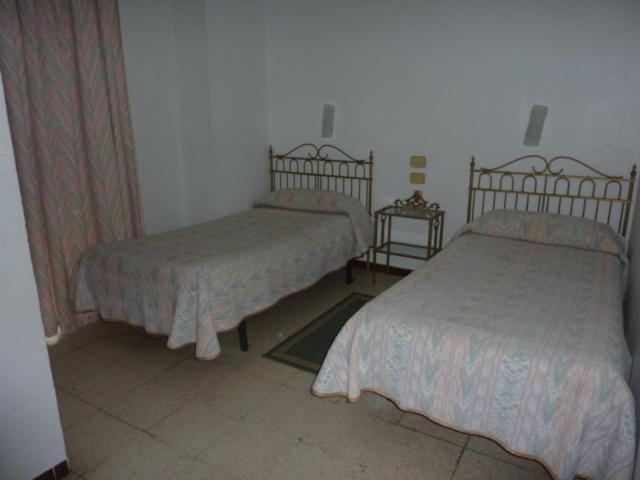 Habitación Doble Básica o con Dos Camas