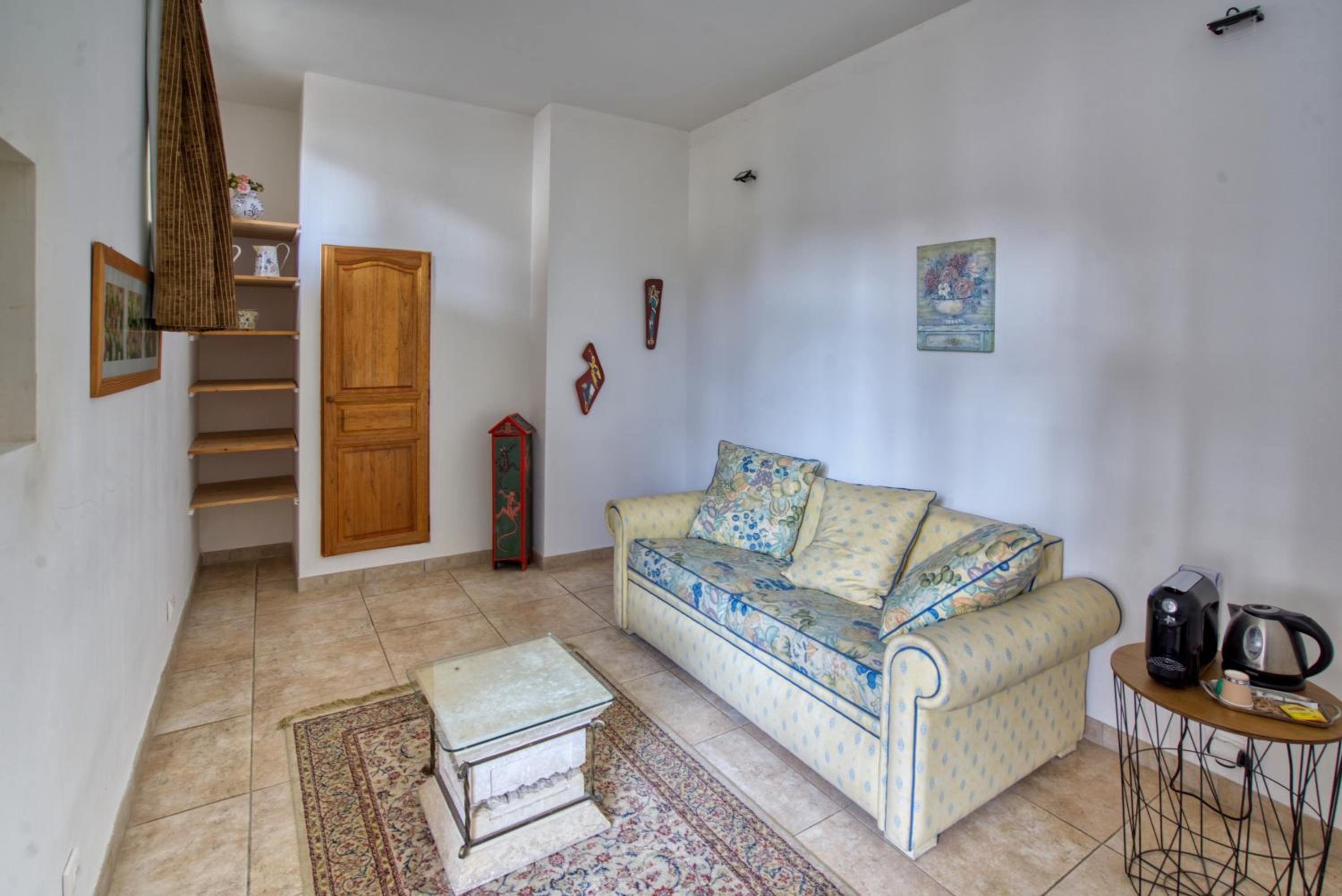 Queen Room - Disability Access photo 3