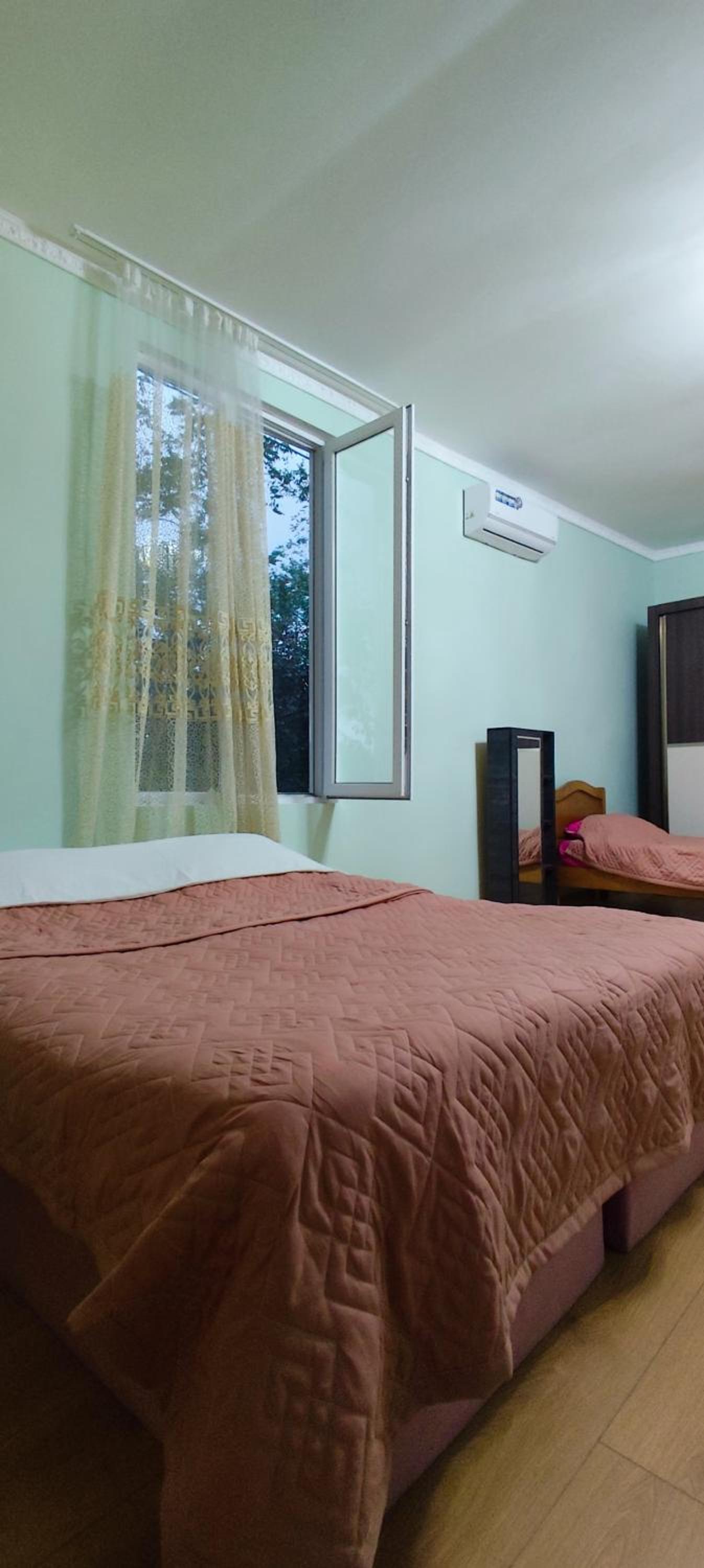 Quadruple Room with Private Bathroom photo 2