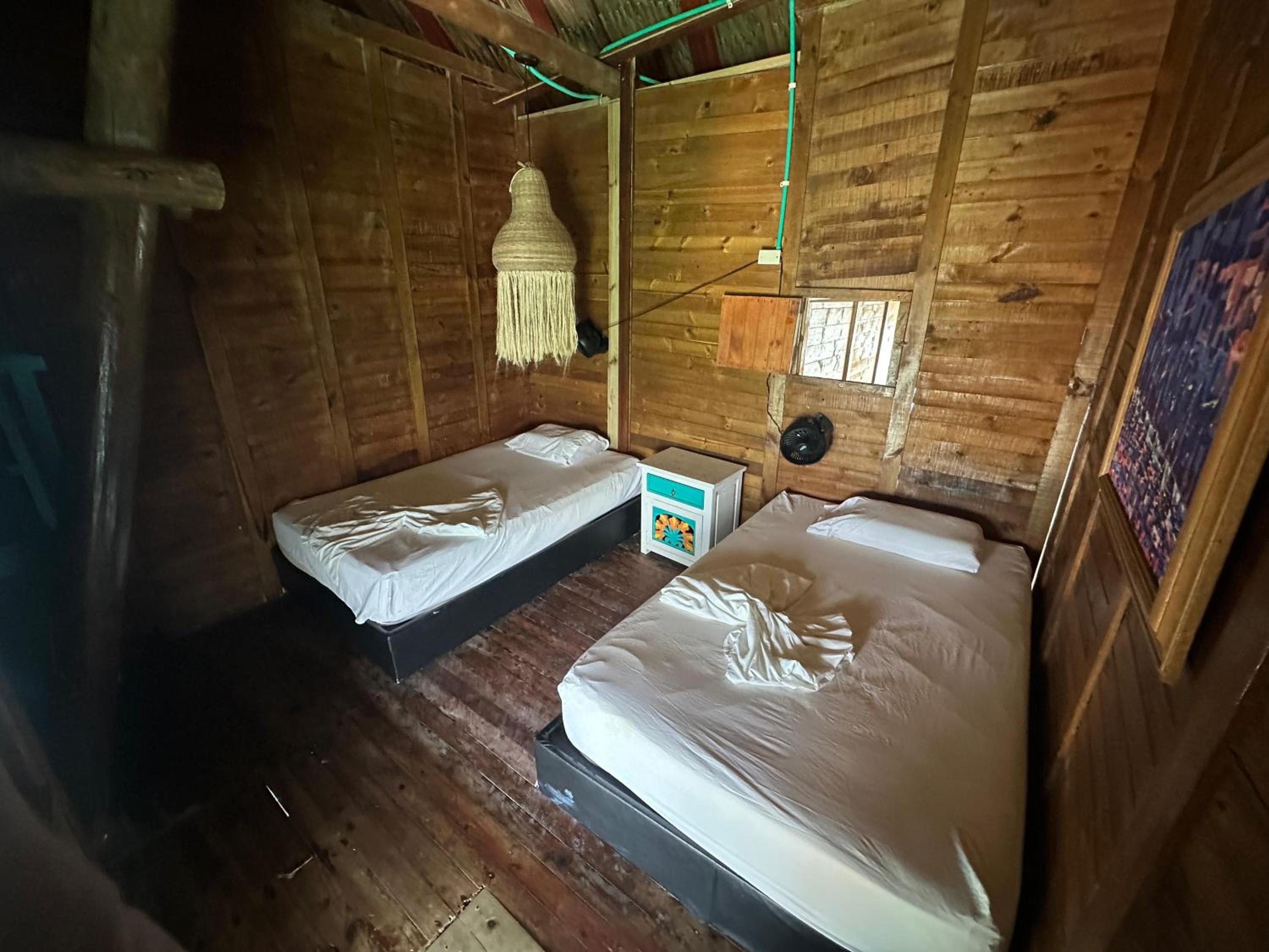 Double Room with Shared Bathroom photo 2