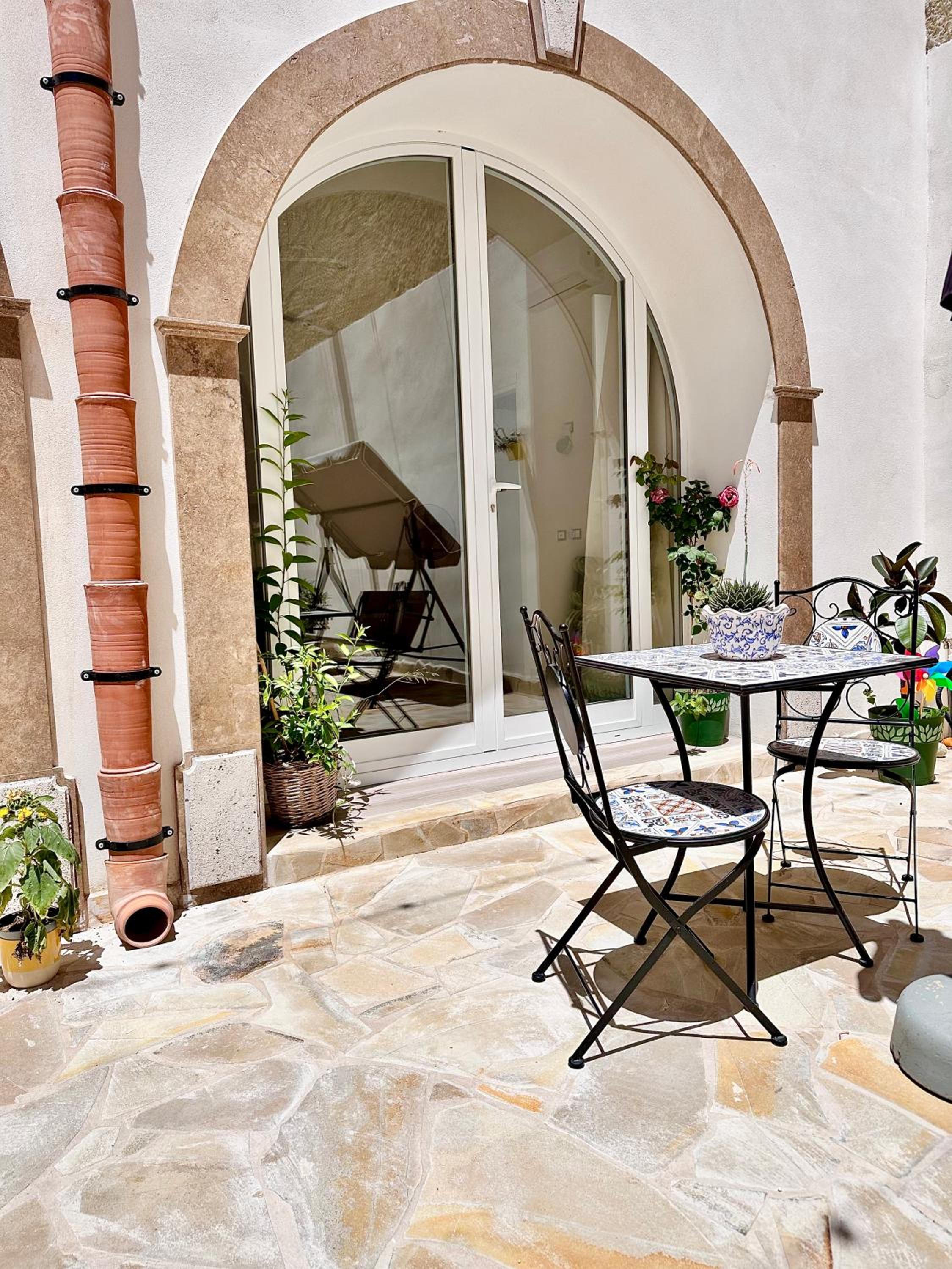 Studio with Garden View