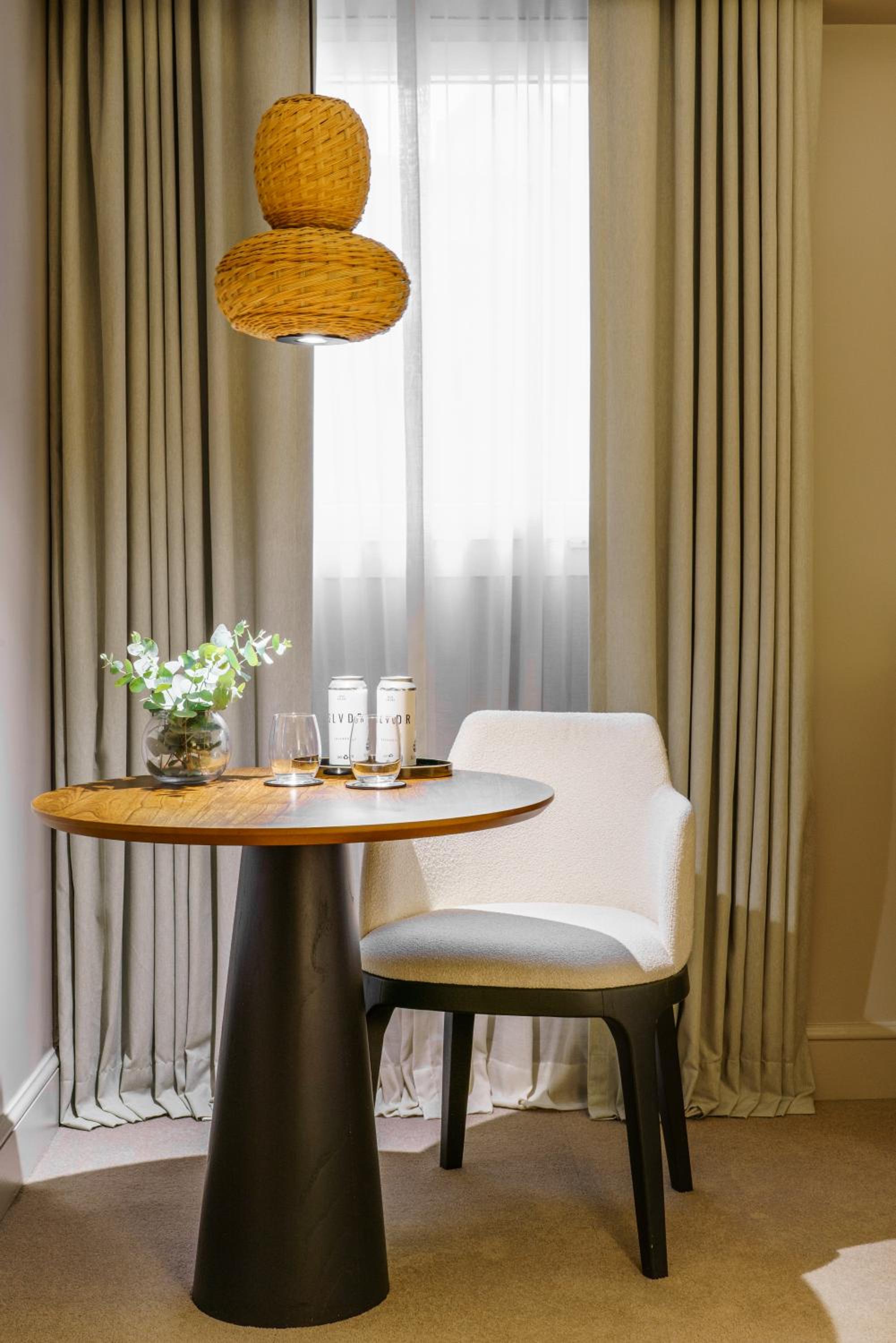Style Room thumbnail 6