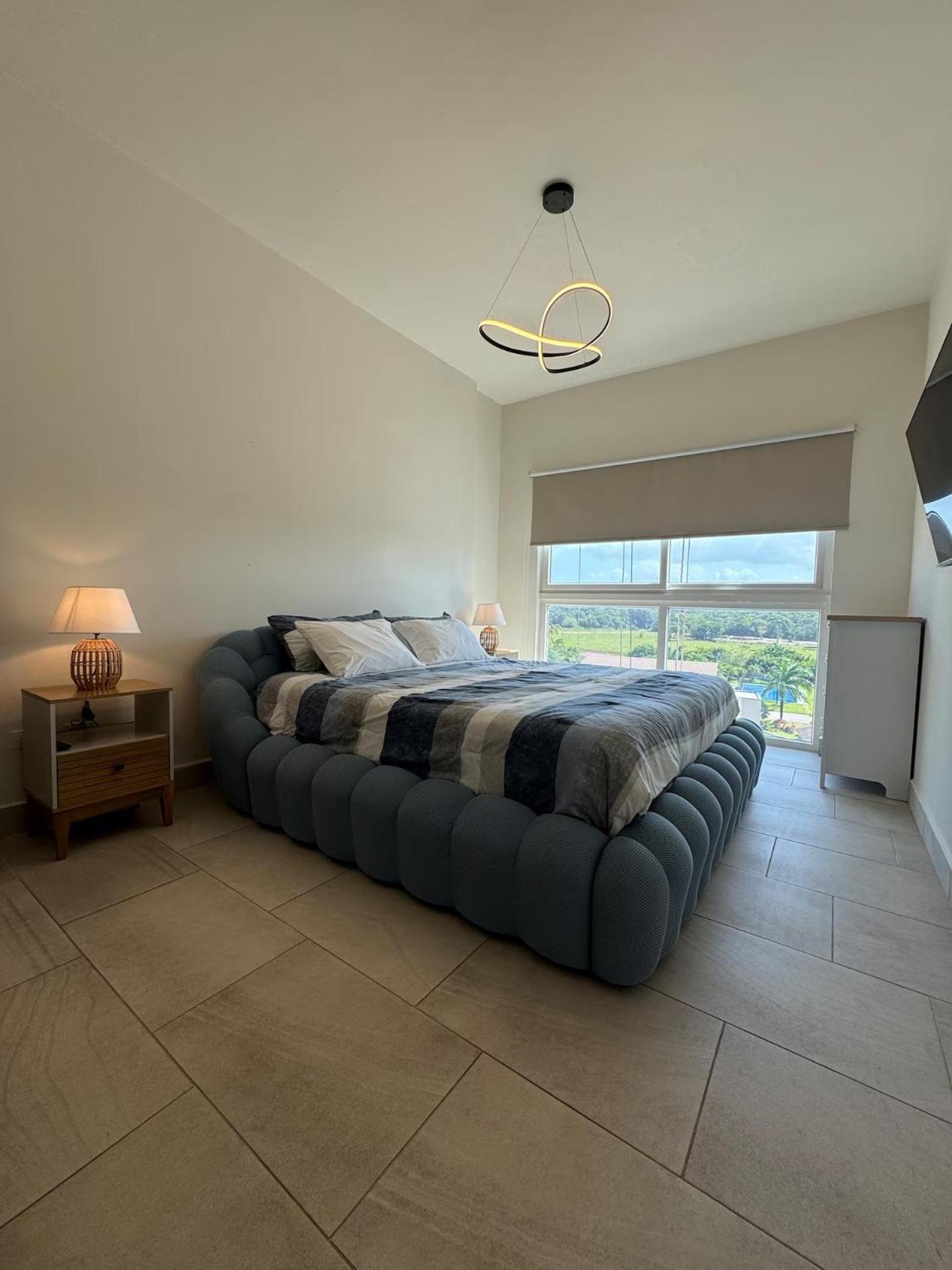 Three-Bedroom Deluxe Apartment photo 2