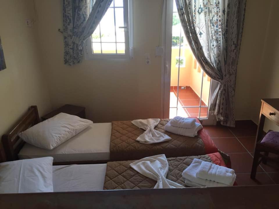 One-Bedroom Apartment with Sea View (2-4 Adults)