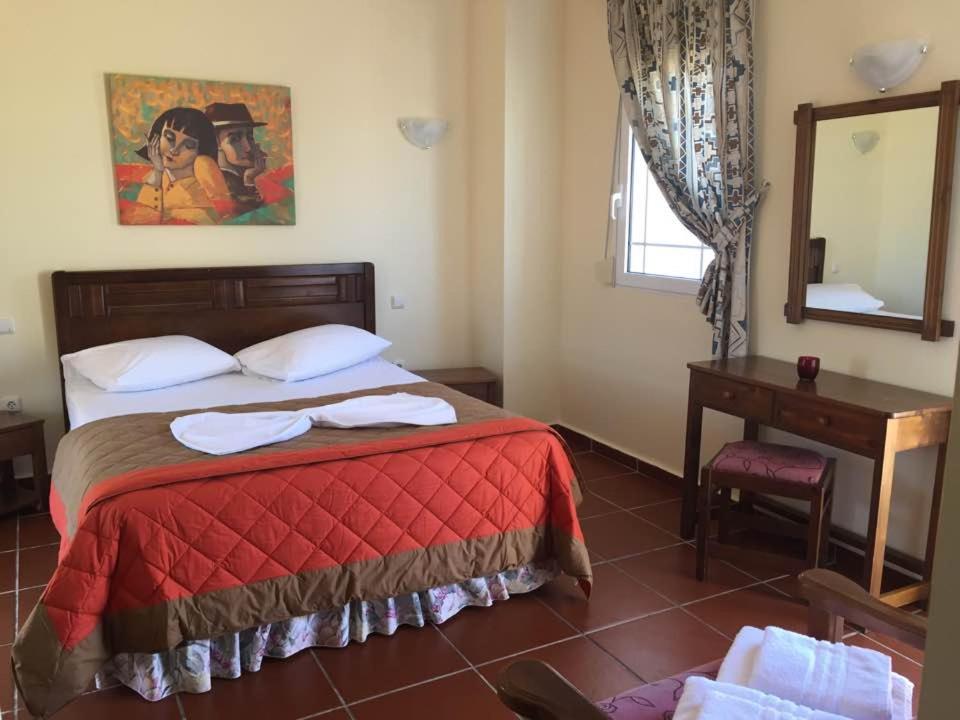 Studio with Sea View (2 Adults)