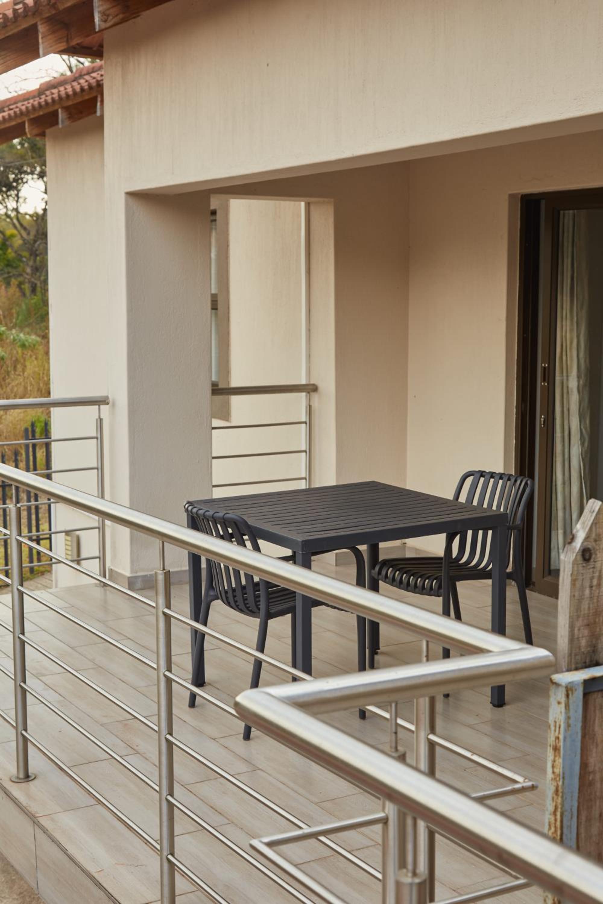 Apartment with Balcony photo 2