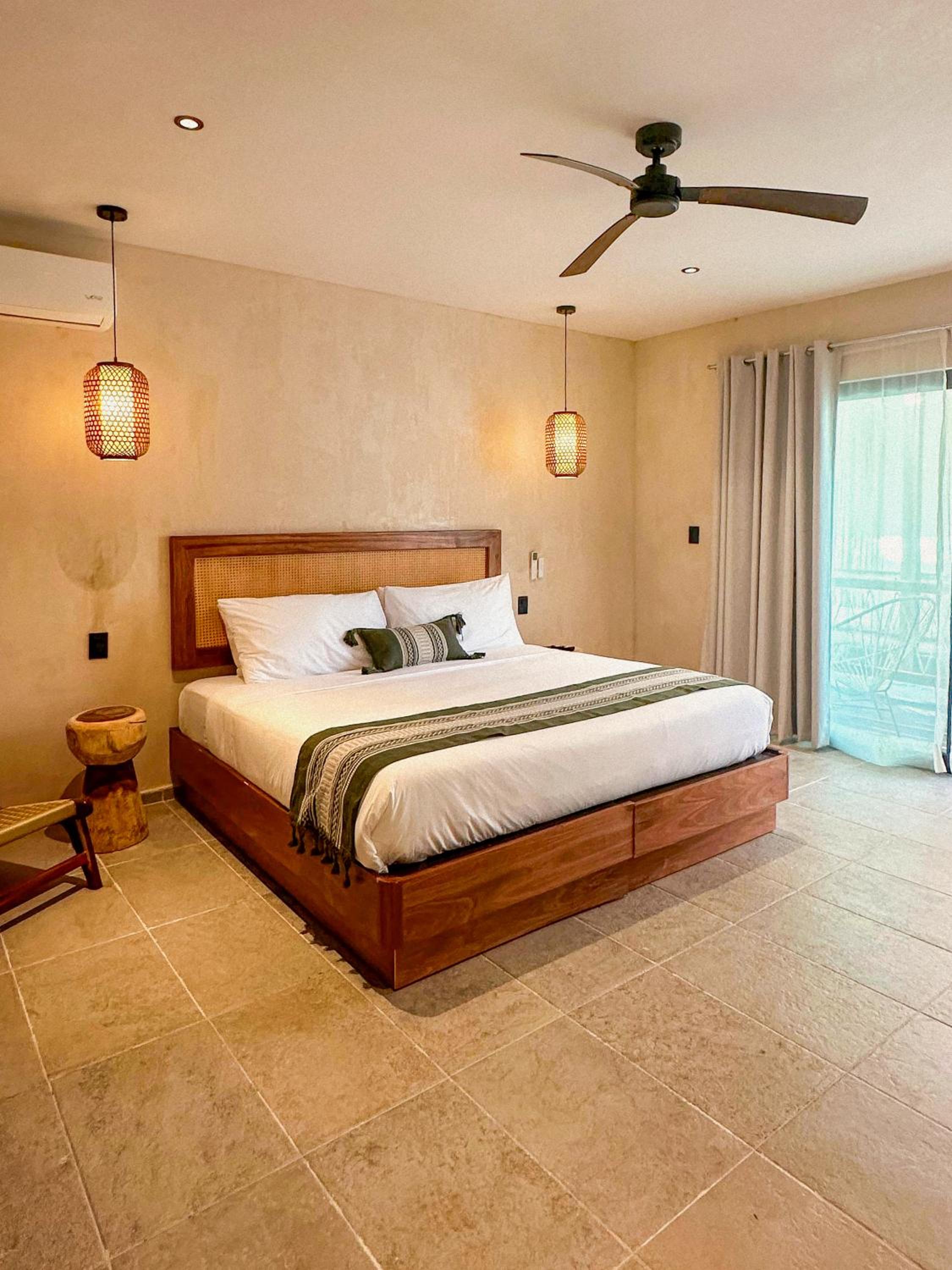 Superior King Room