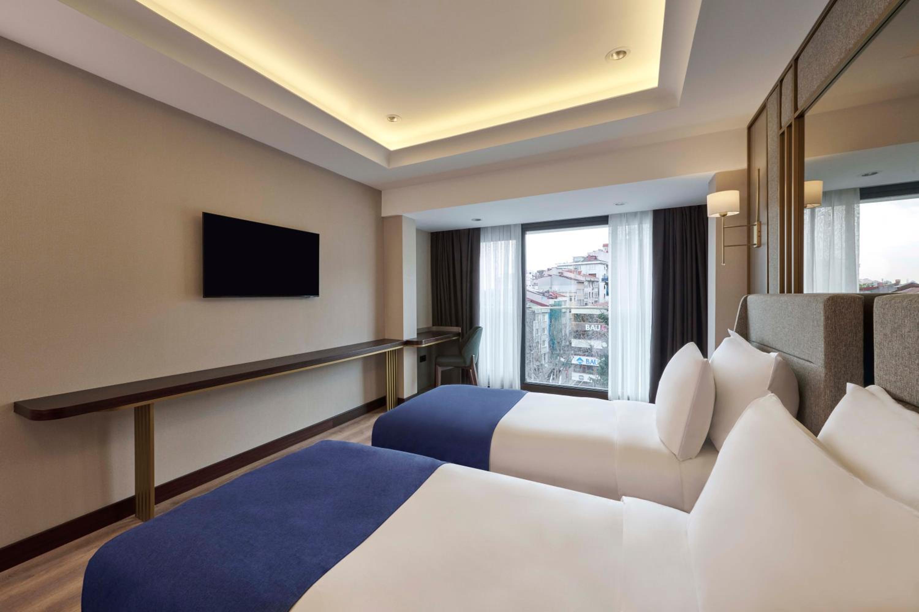 Deluxe Twin Room photo 2