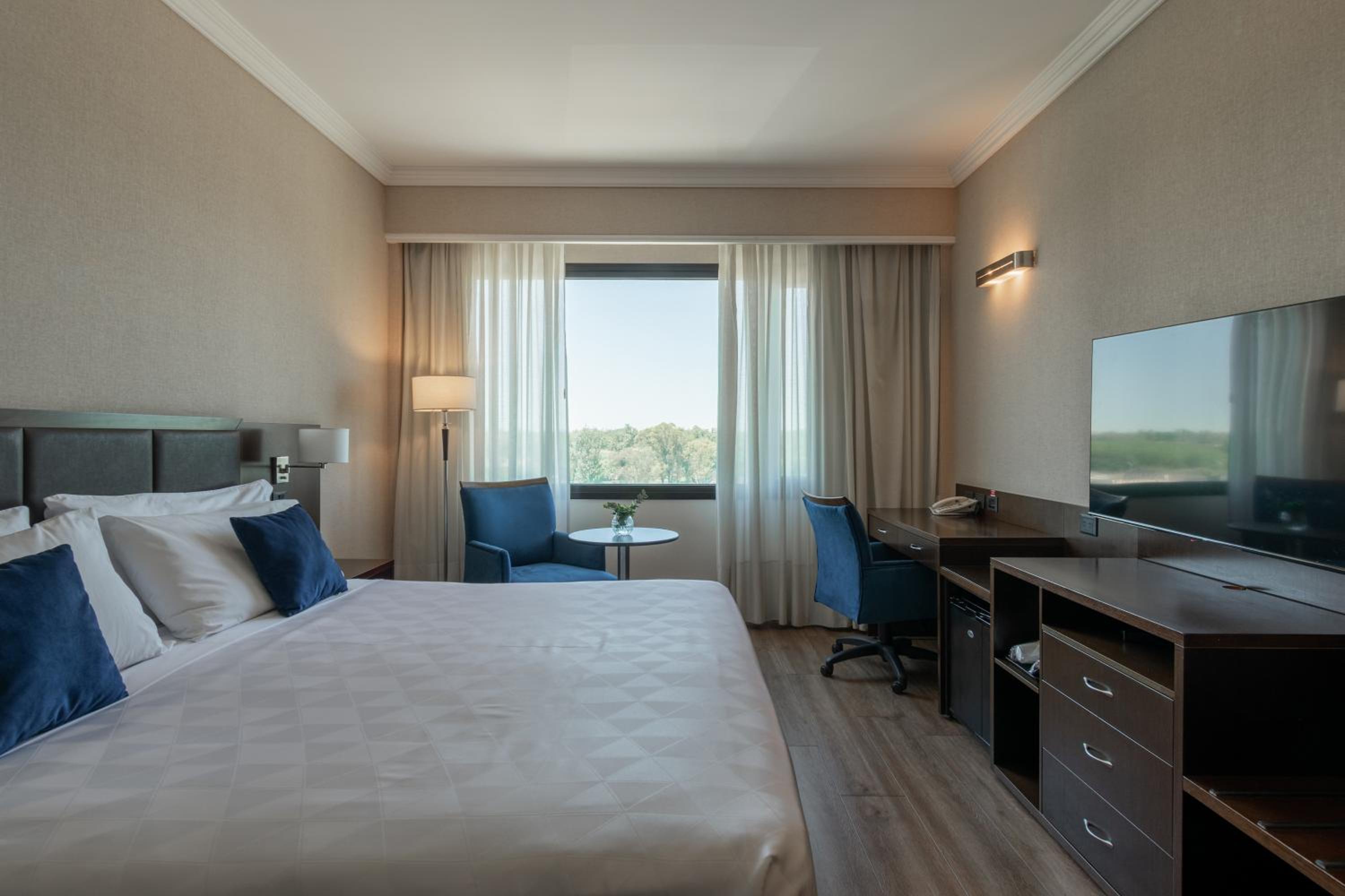 King Room - Club Level